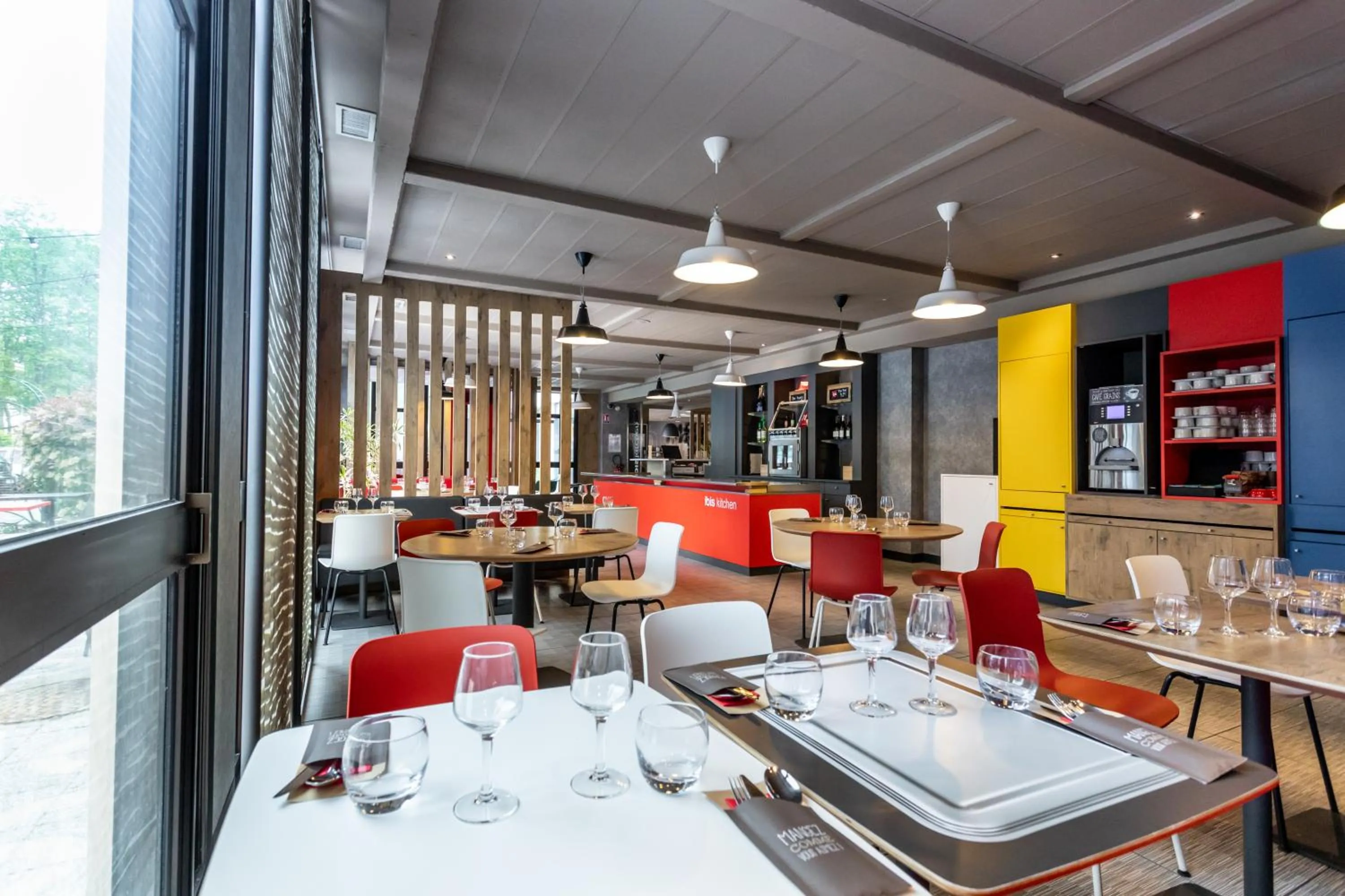 Restaurant/places to eat in Ibis Bourges Centre, Hôtel Restaurant