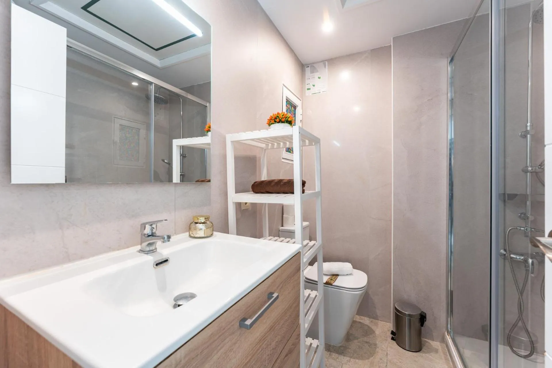 Shower in MalagaSuite Benalmadena Relax & Sun