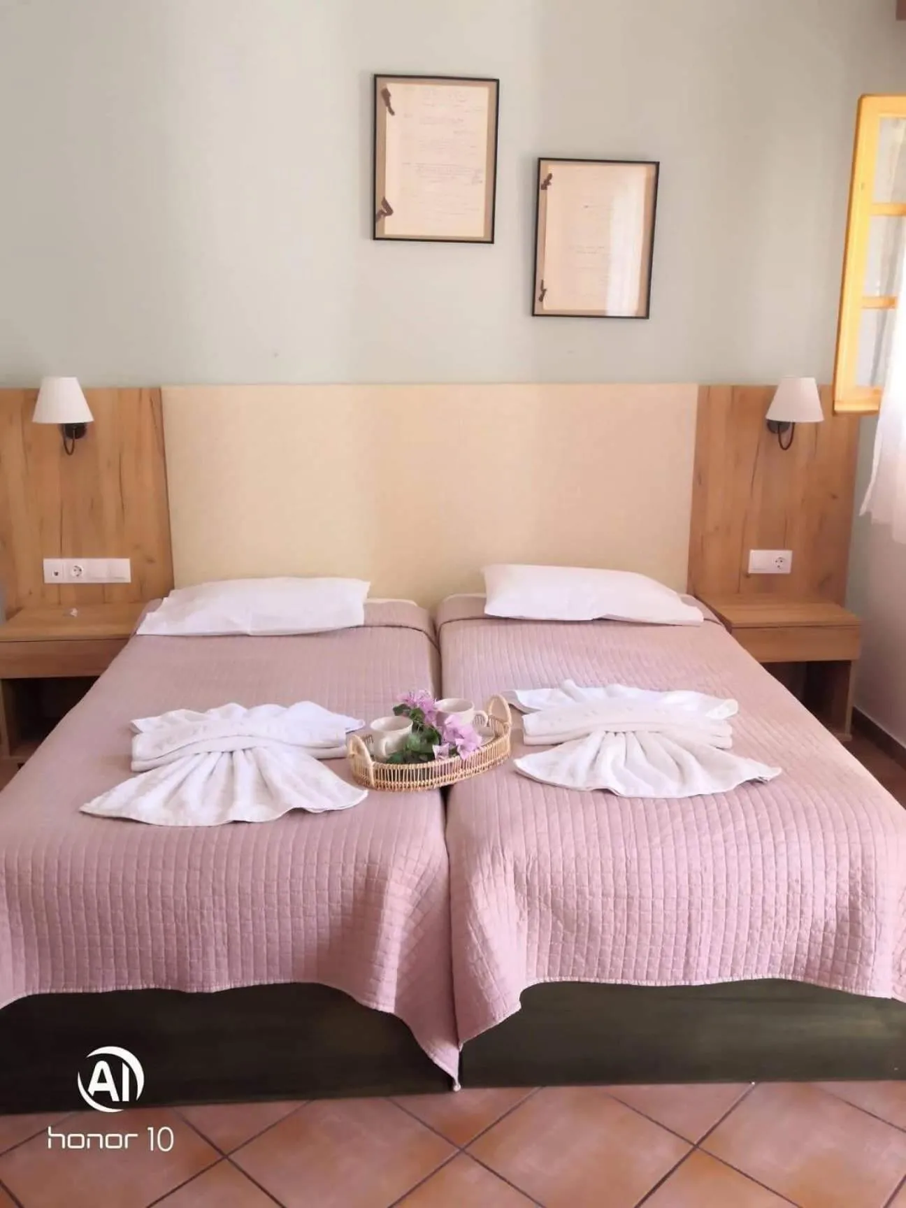 Hill Lofos Hotel