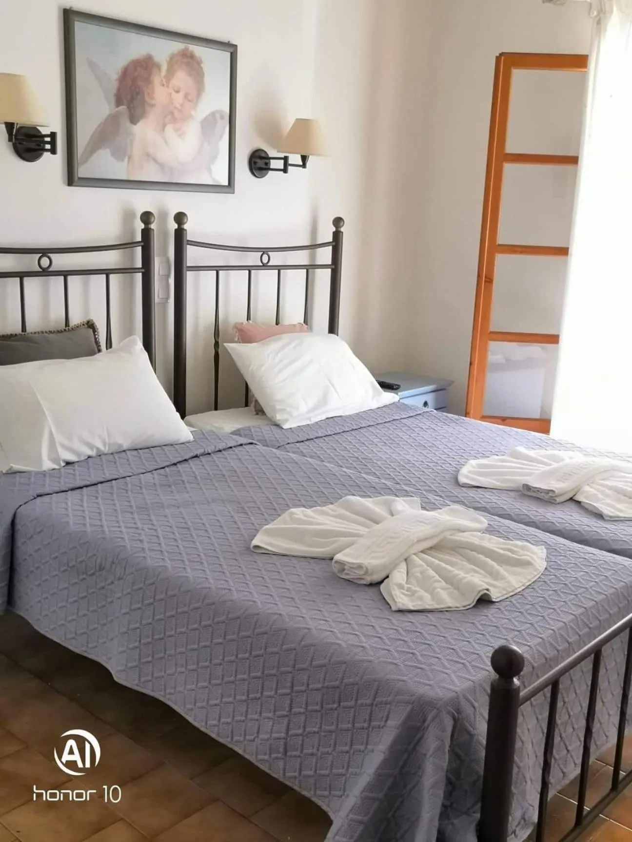 Hill Lofos Hotel