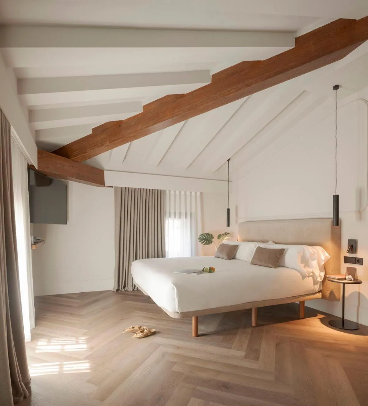 Photo of the whole room, Bed in Room Mate Oliveira - City Centre, Valencia