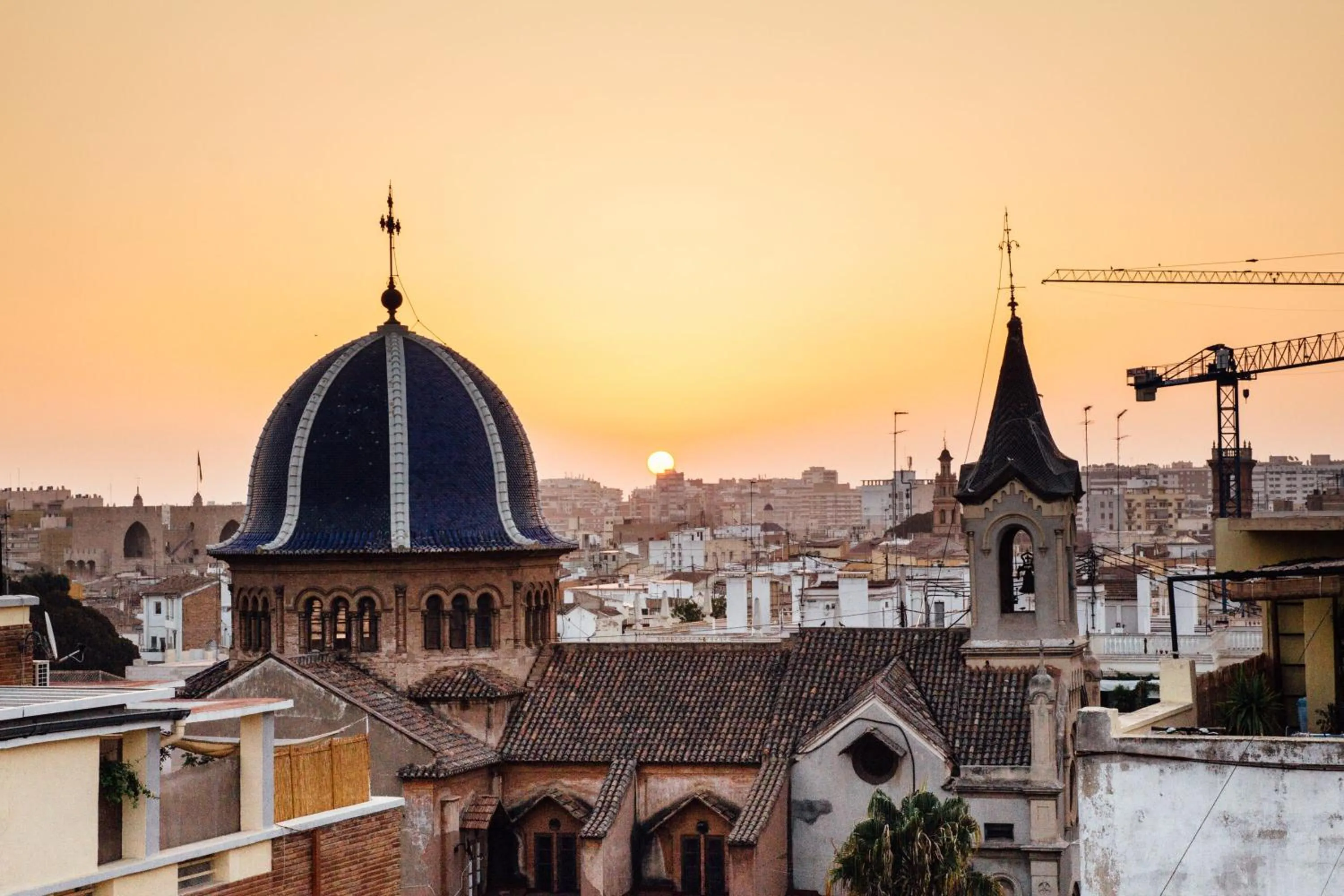 Neighbourhood, Nearby Landmark in Lotelito