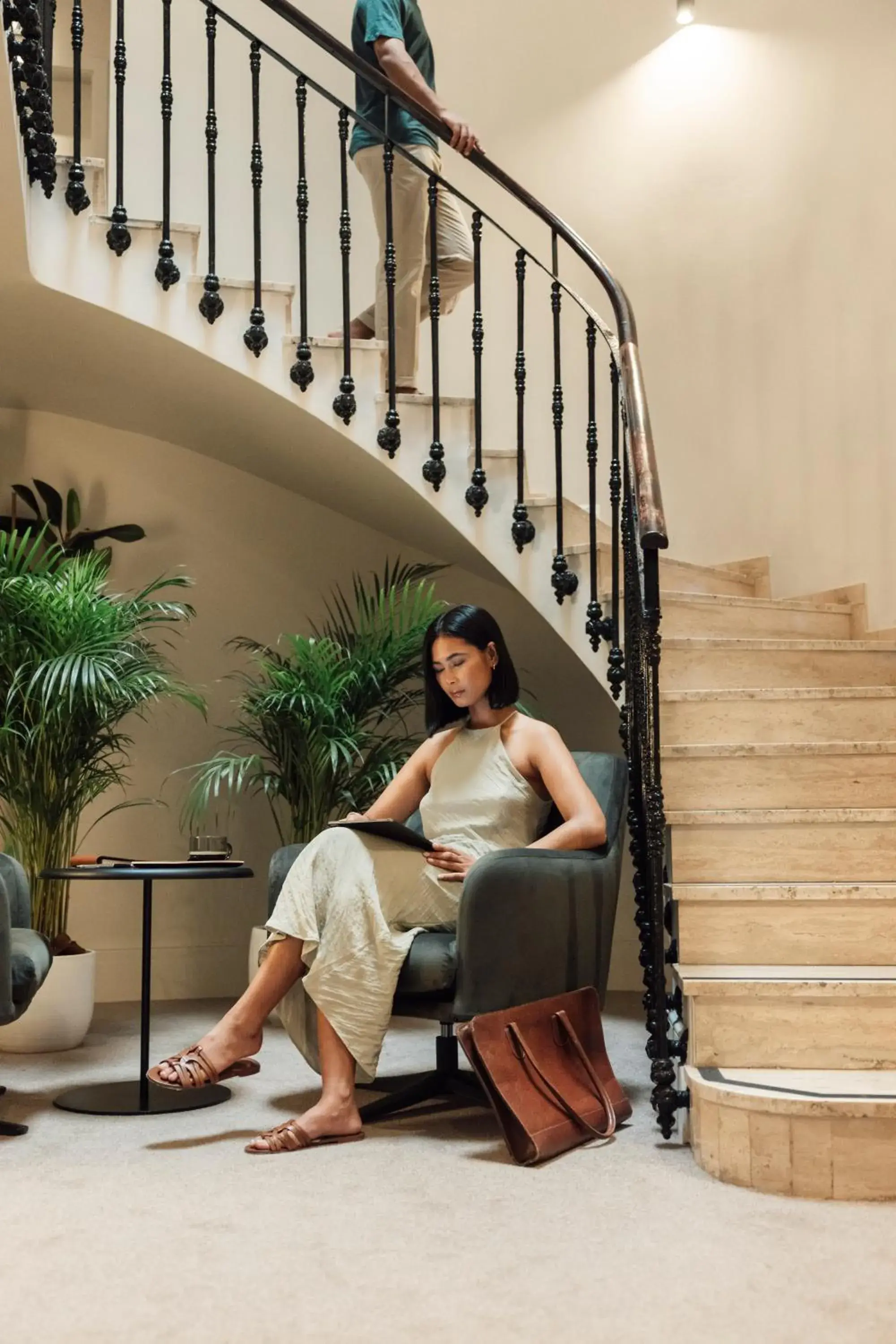 Seating area in Room Mate Oliveira - City Centre, Valencia Seating area in Room Mate Oliveira - City Centre, Valencia