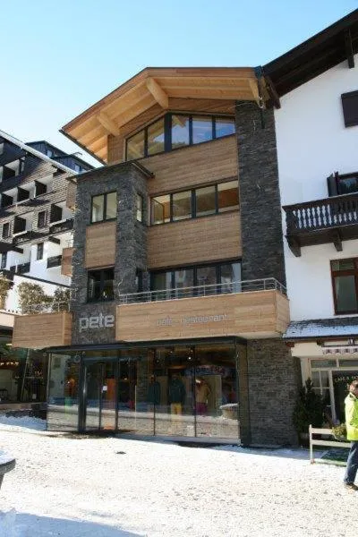 Facade/entrance in PETE Alpine Boutique Hotel - klein und fein - Private SPA Suiten und Zimmer