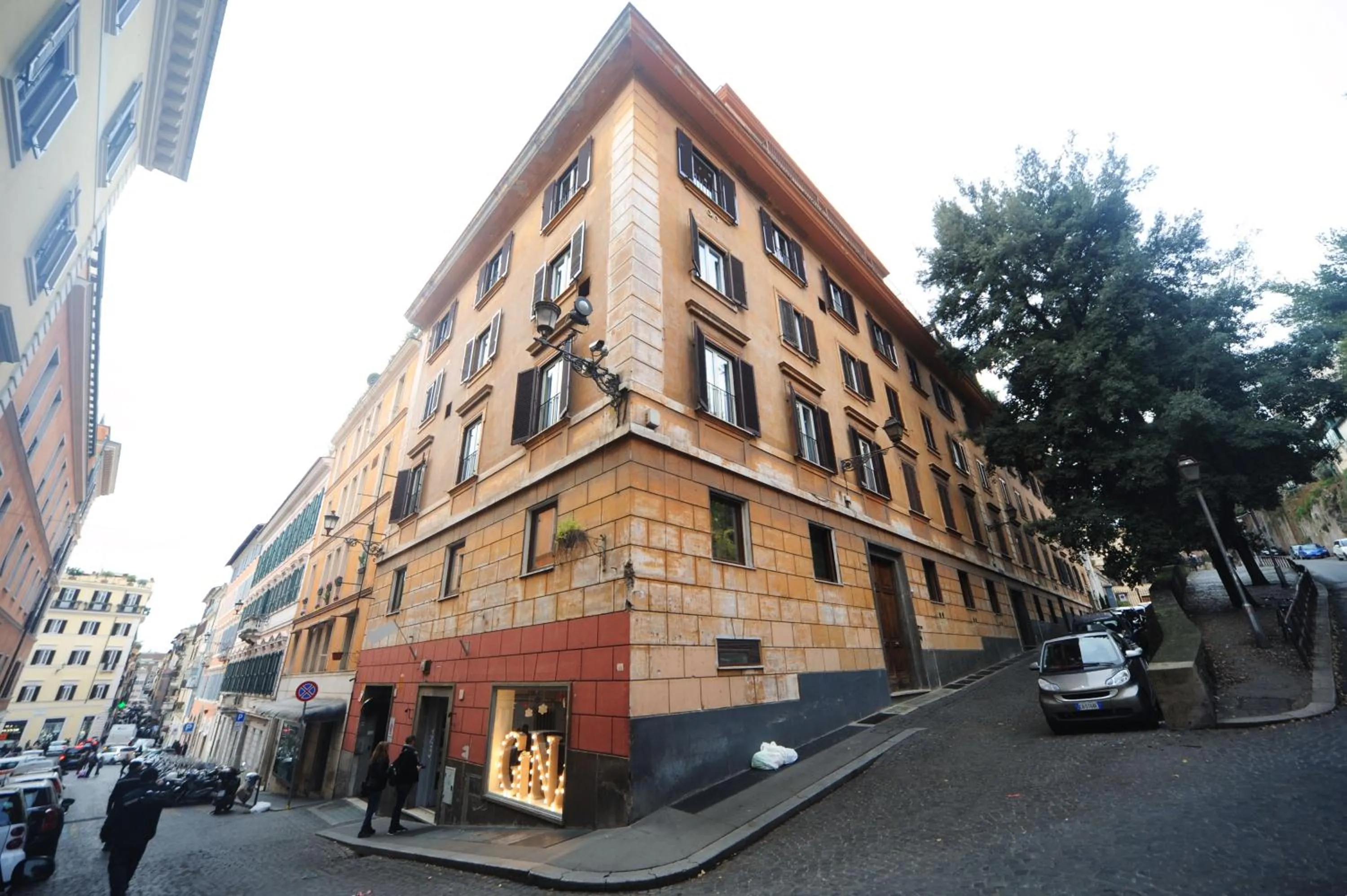 Property building in My Suites Piazza di Spagna