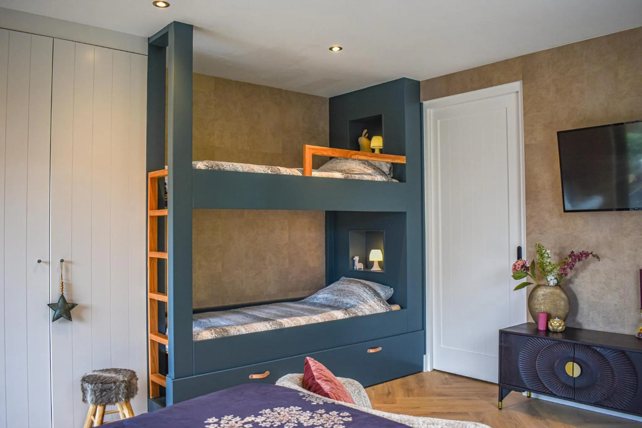 Photo of the whole room, Bed in DreamZzz Boutique B&B Kaatsheuvel