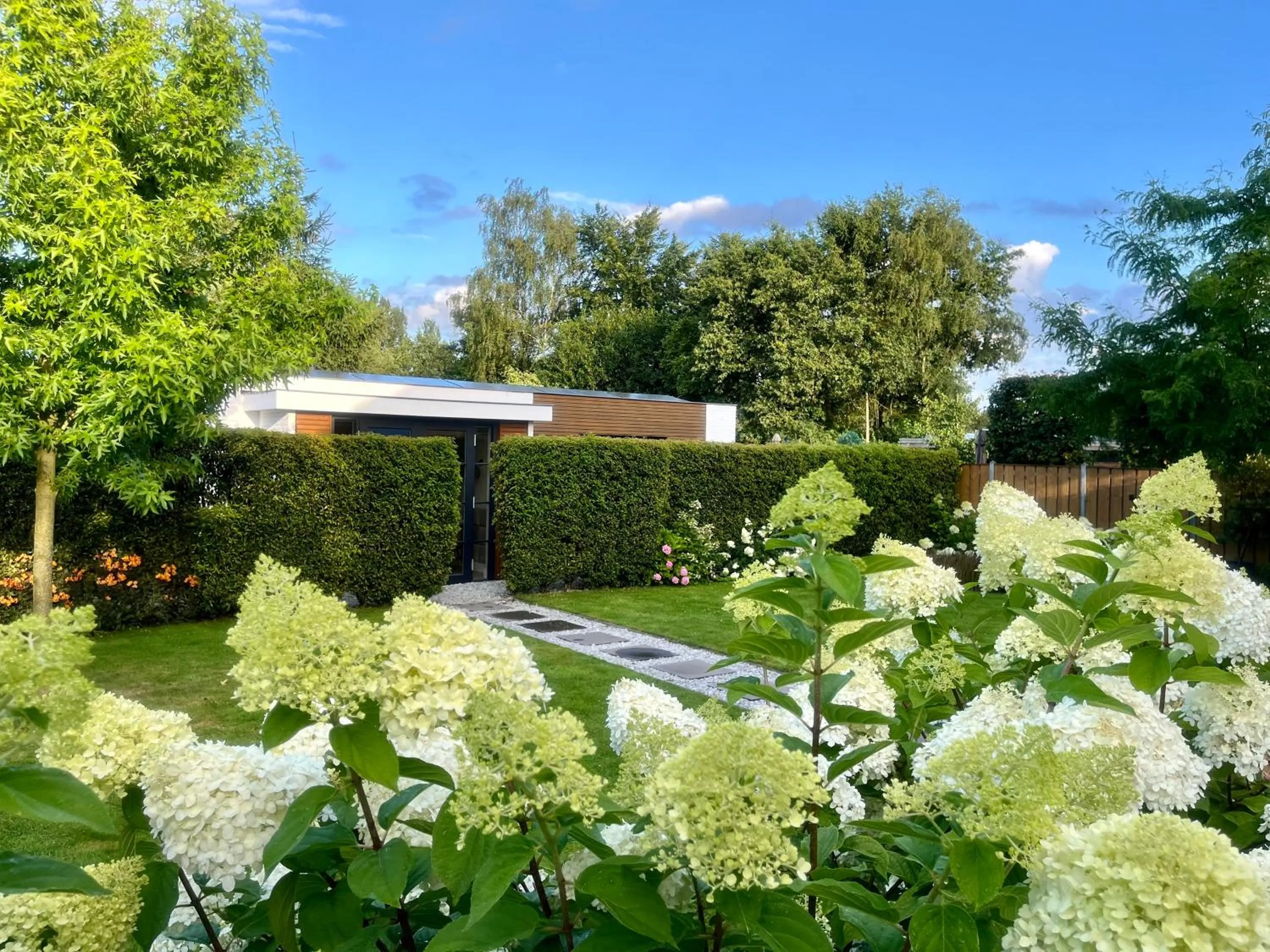 Property building in DreamZzz Boutique B&B Kaatsheuvel