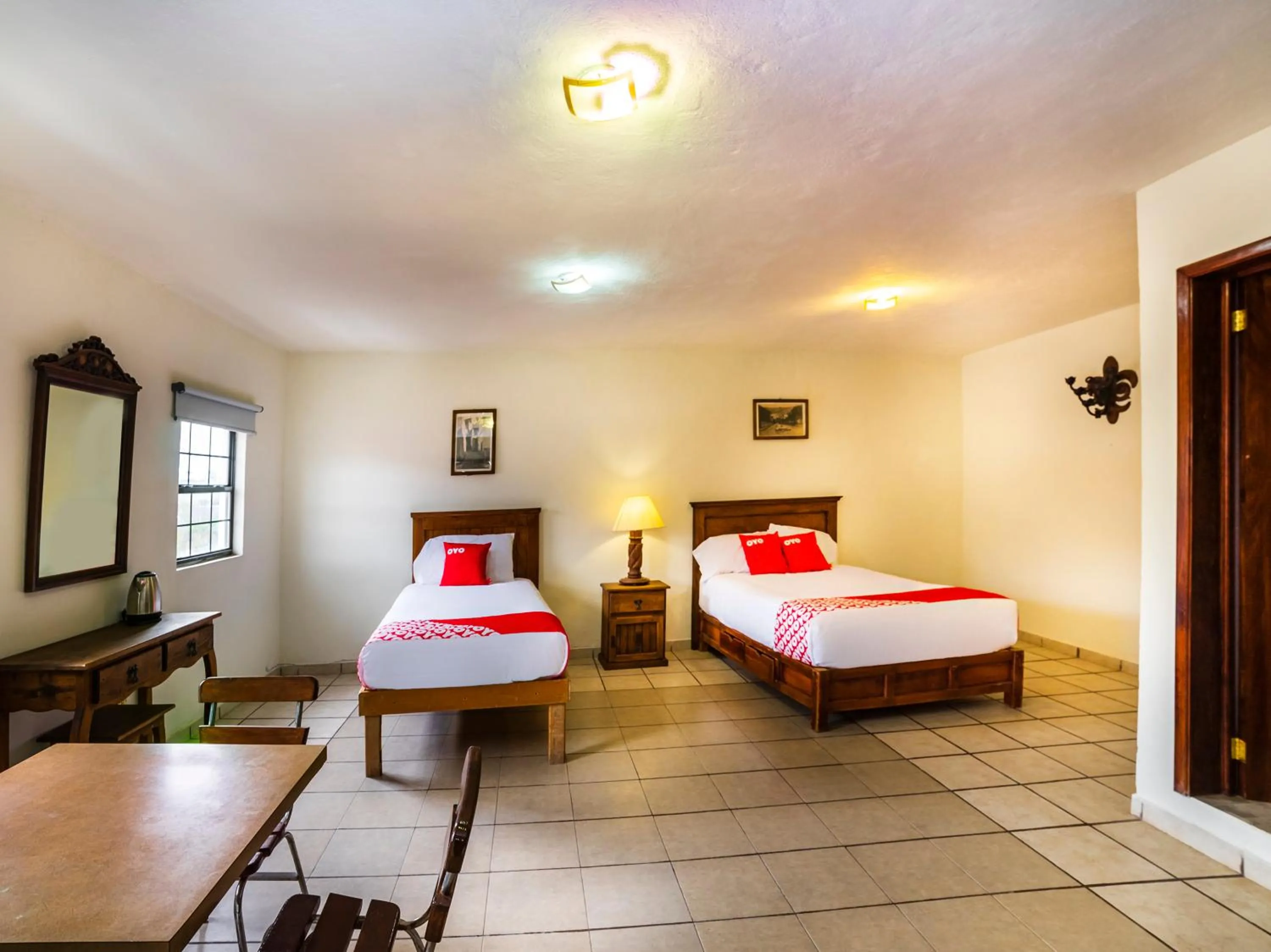 Photo of the whole room, Bed in Casa Banqueta Alta