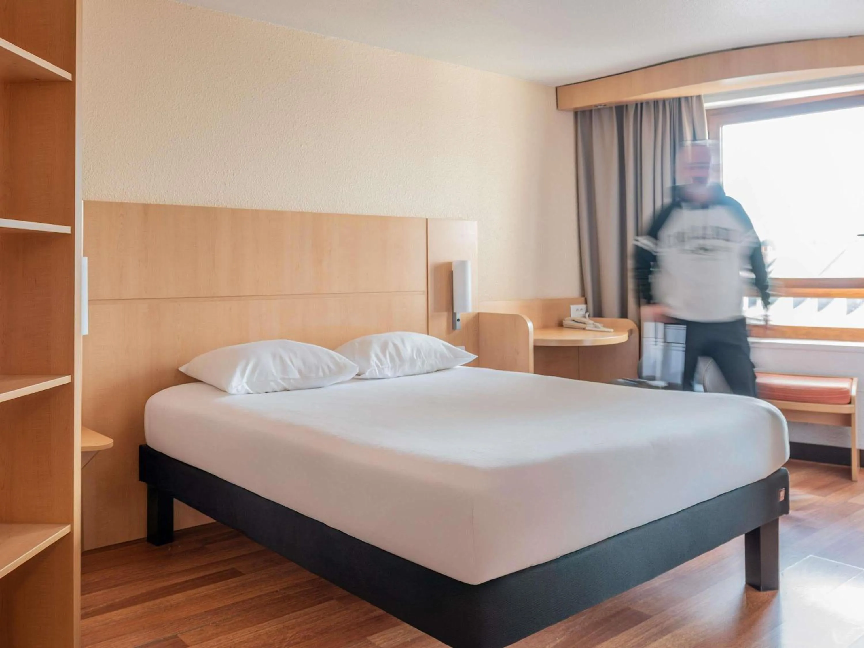 Bedroom, Bed in ibis Nantes Centre Tour Bretagne