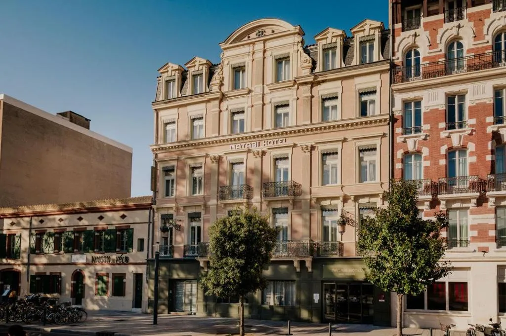 Facade/entrance in Matabi Hotel Toulouse Gare by HappyCulture