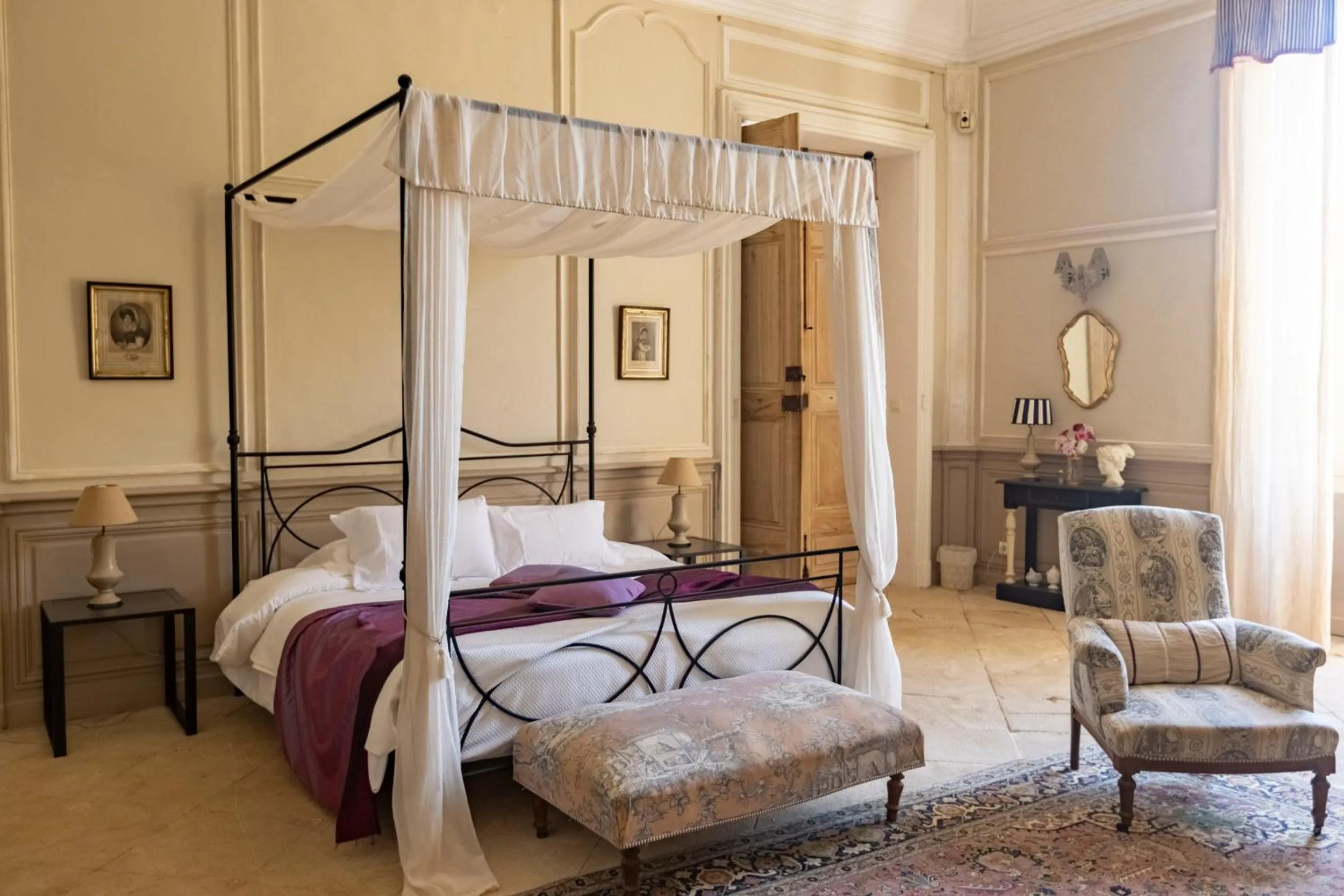 Bed in Domaine Des Escaunes