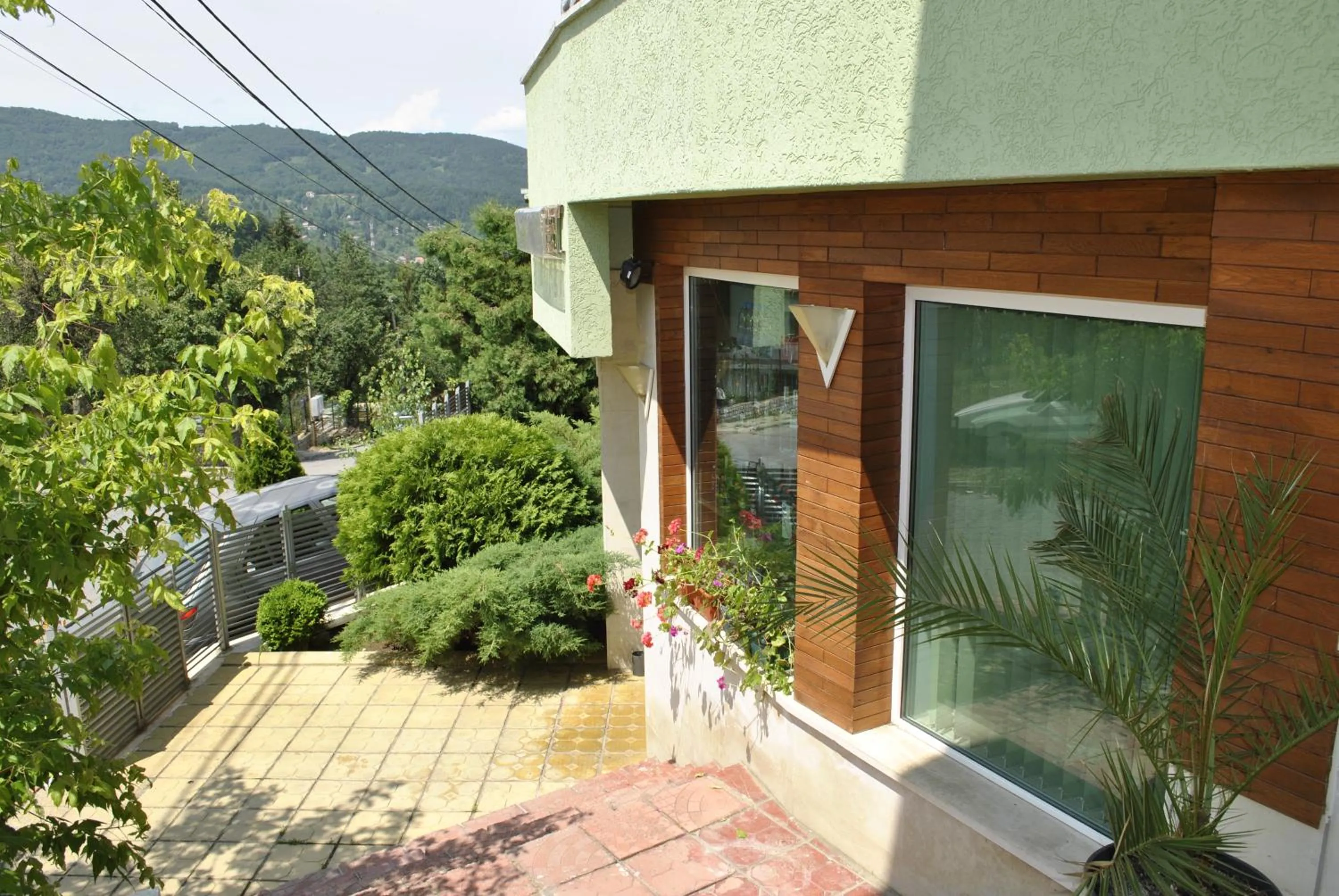 Facade/entrance in Discret Hotel & Restaurant