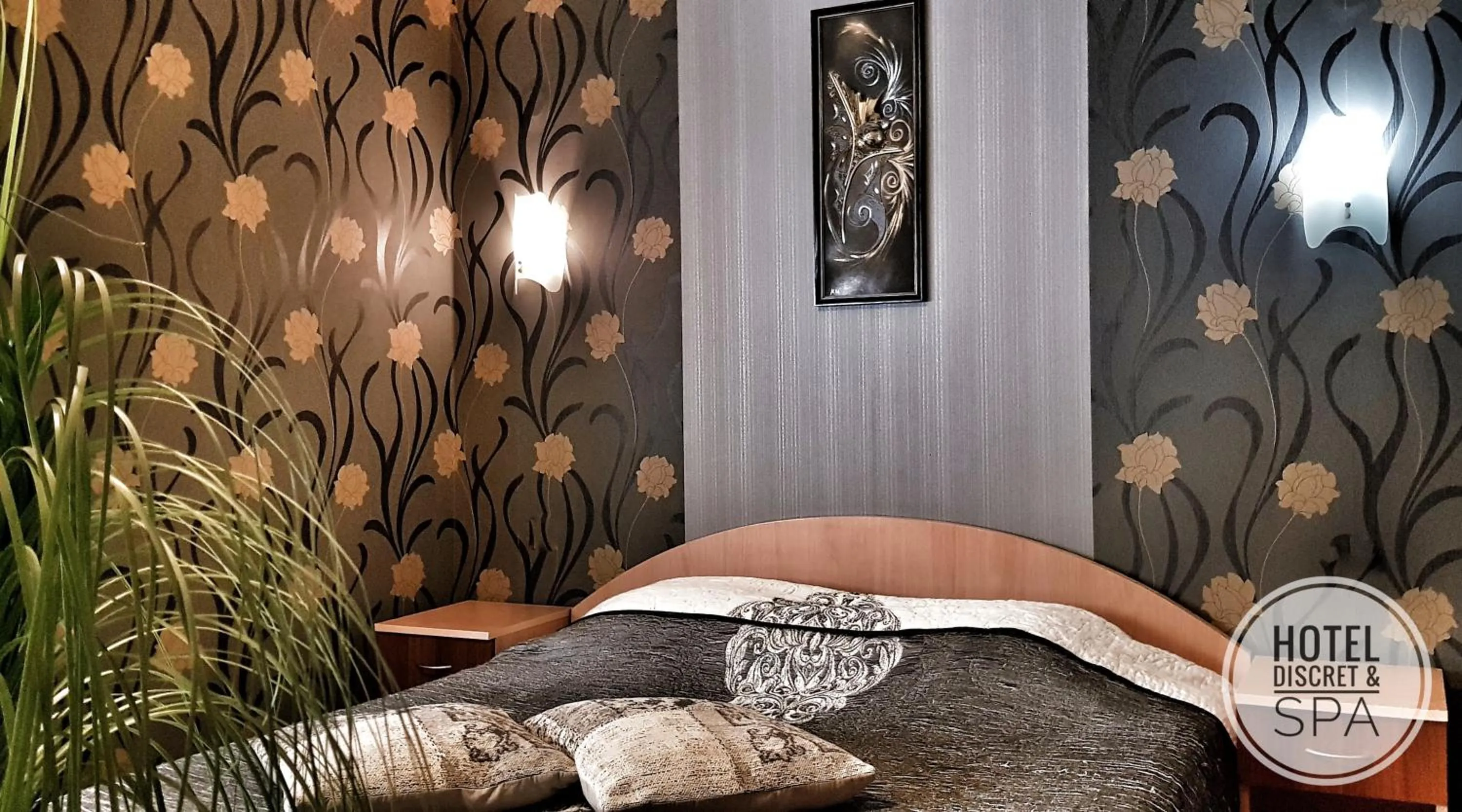 Photo of the whole room, Bed in Discret Hotel & Restaurant