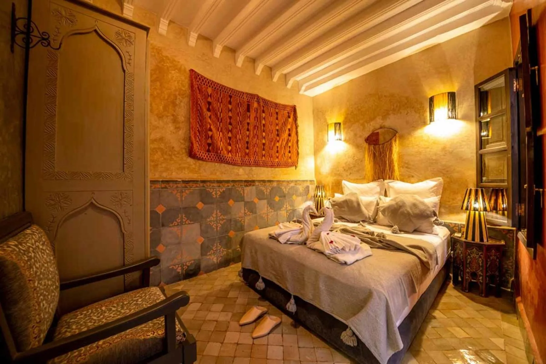 Photo of the whole room, Bed in Riad 7 Saints