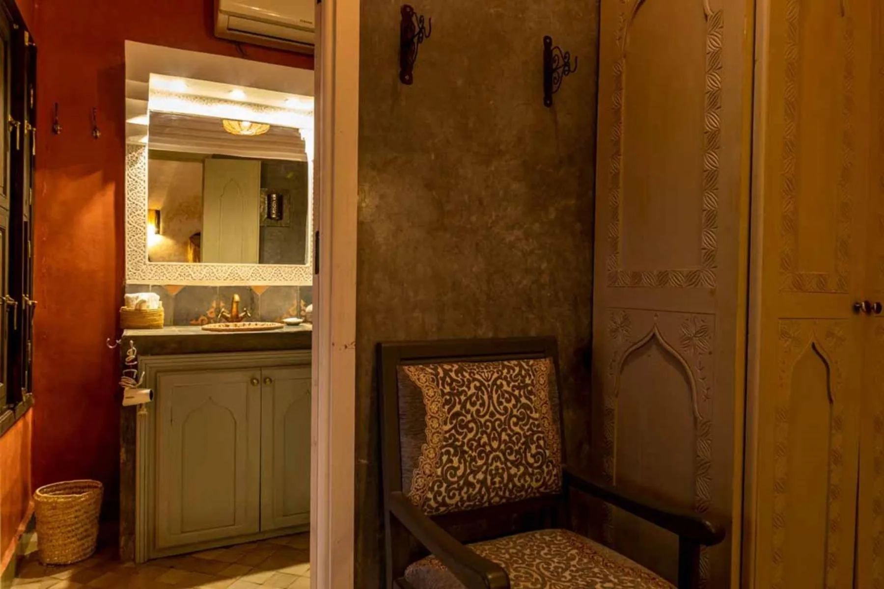 Bathroom in Riad 7 Saints