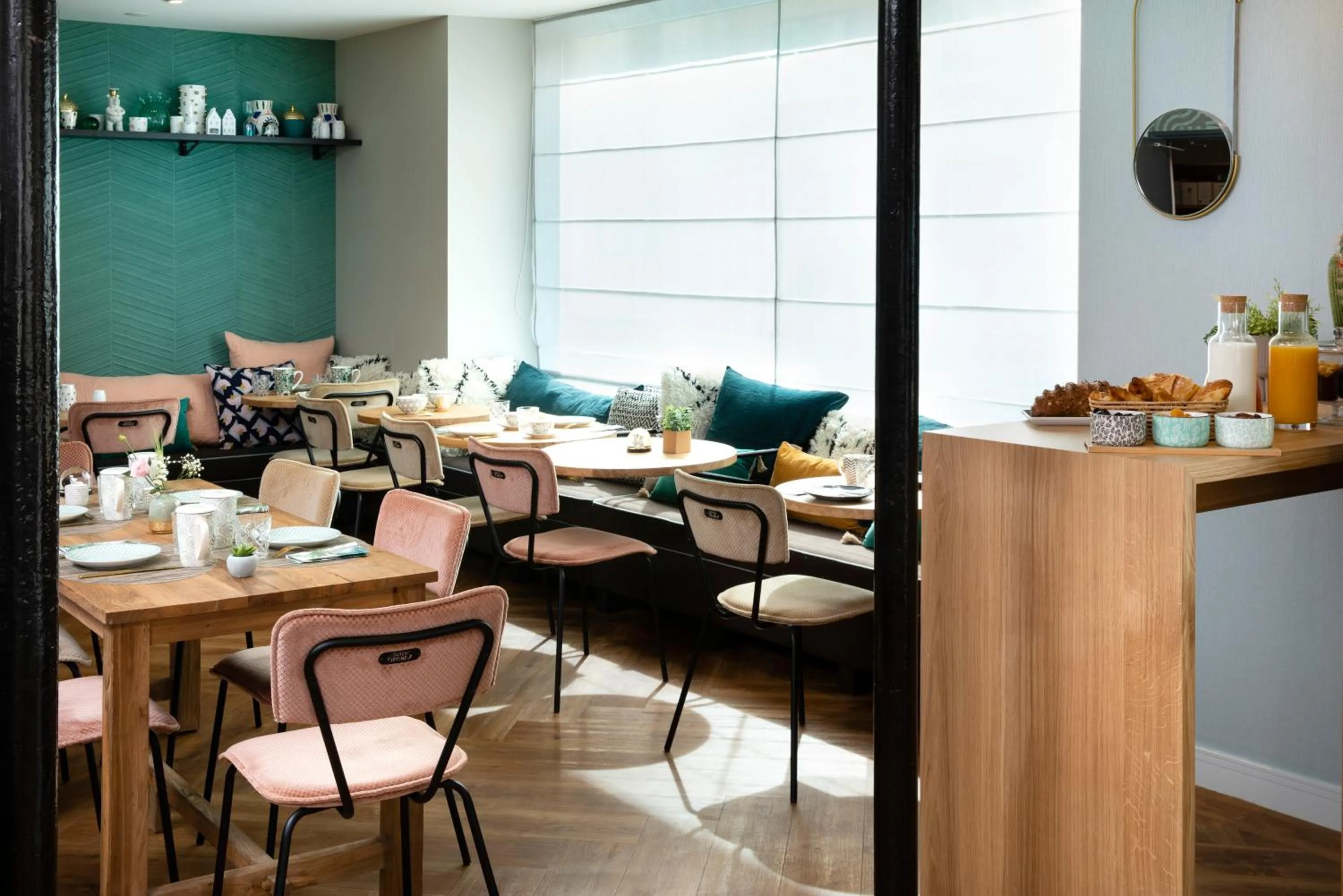 Buffet breakfast in Hôtel Eiffel Saint Charles