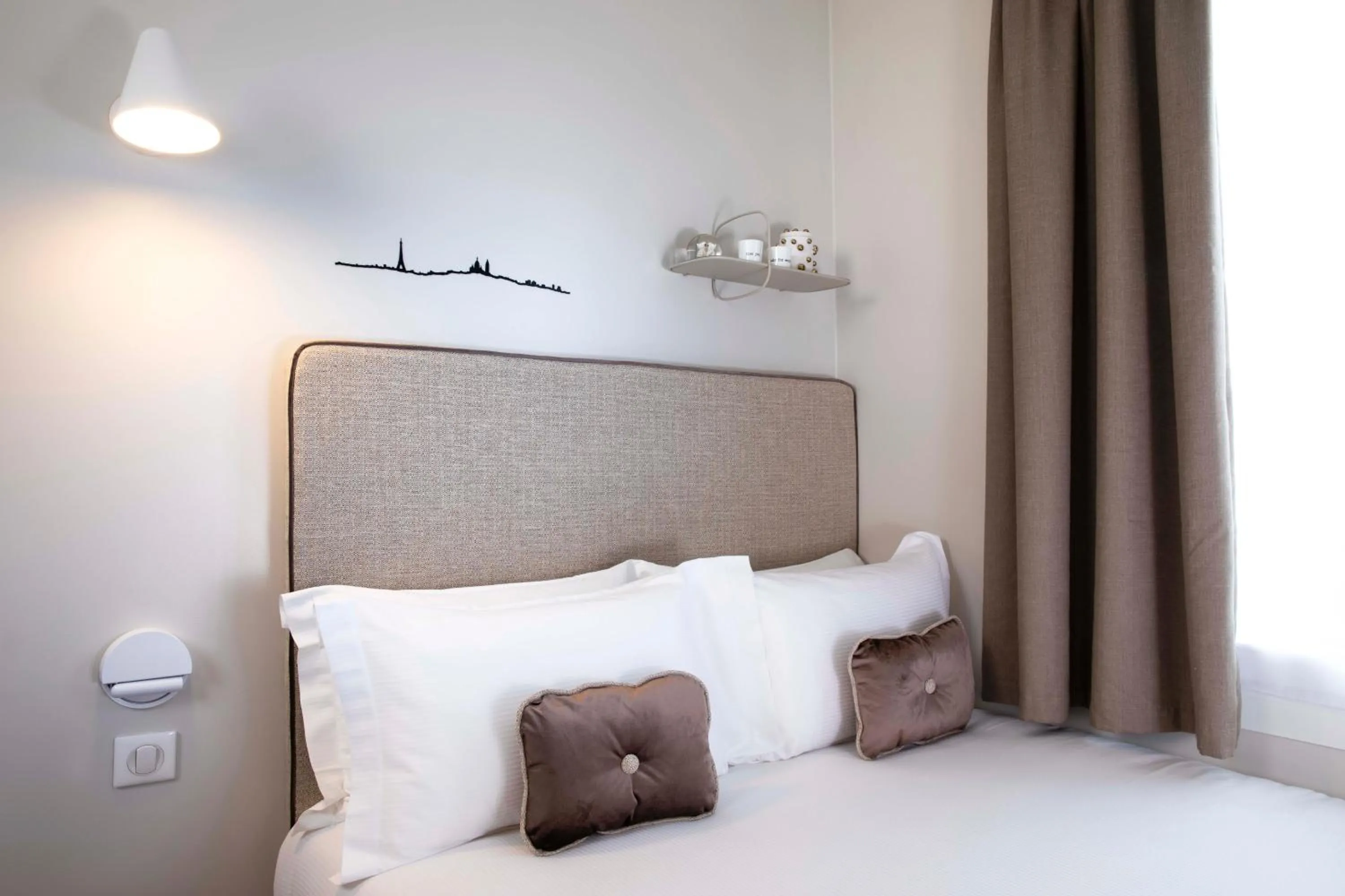 Photo of the whole room, Bed in Hôtel Eiffel Saint Charles