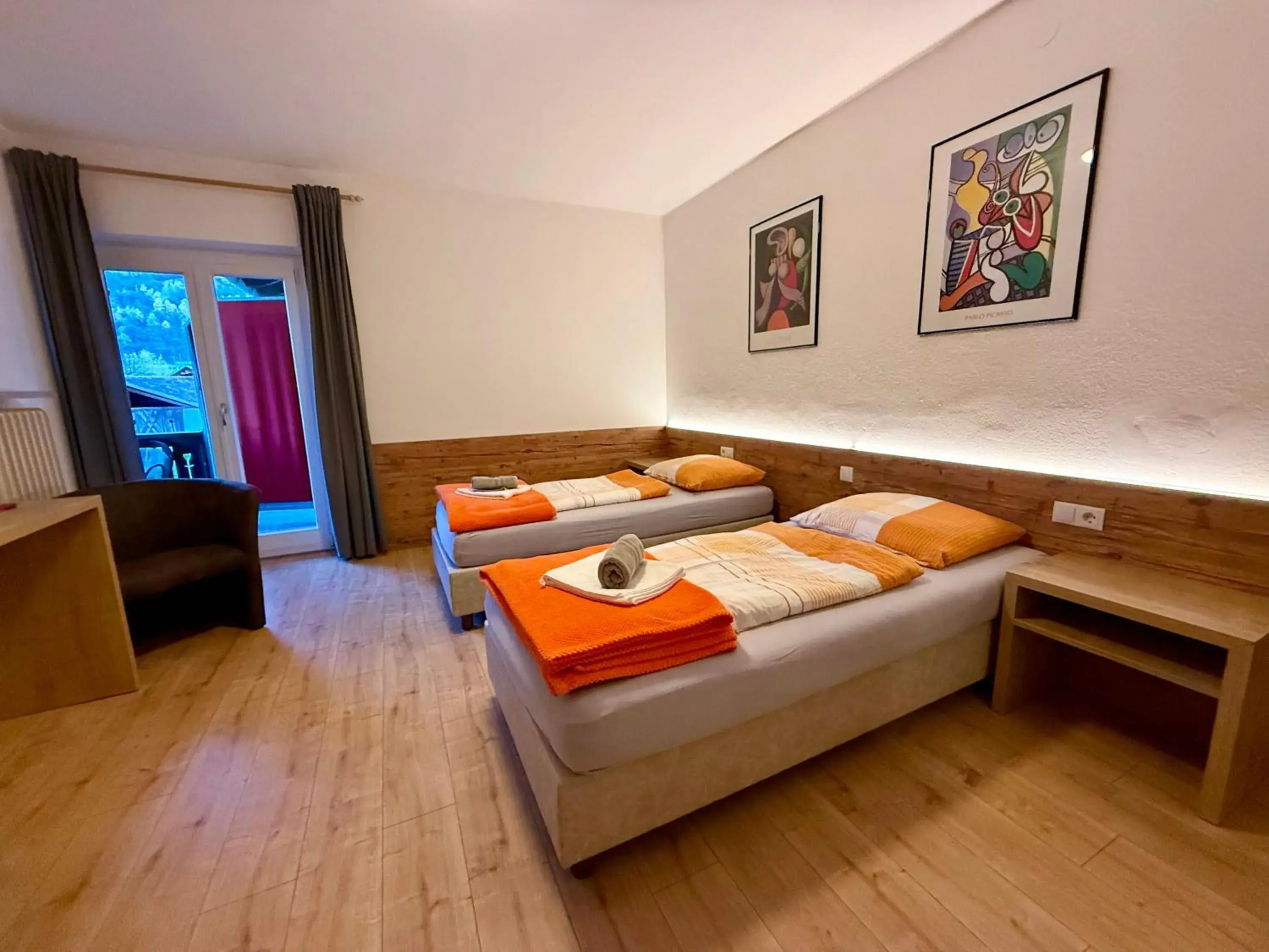 Double Room in Hotel Krone Double Room in Hotel Krone