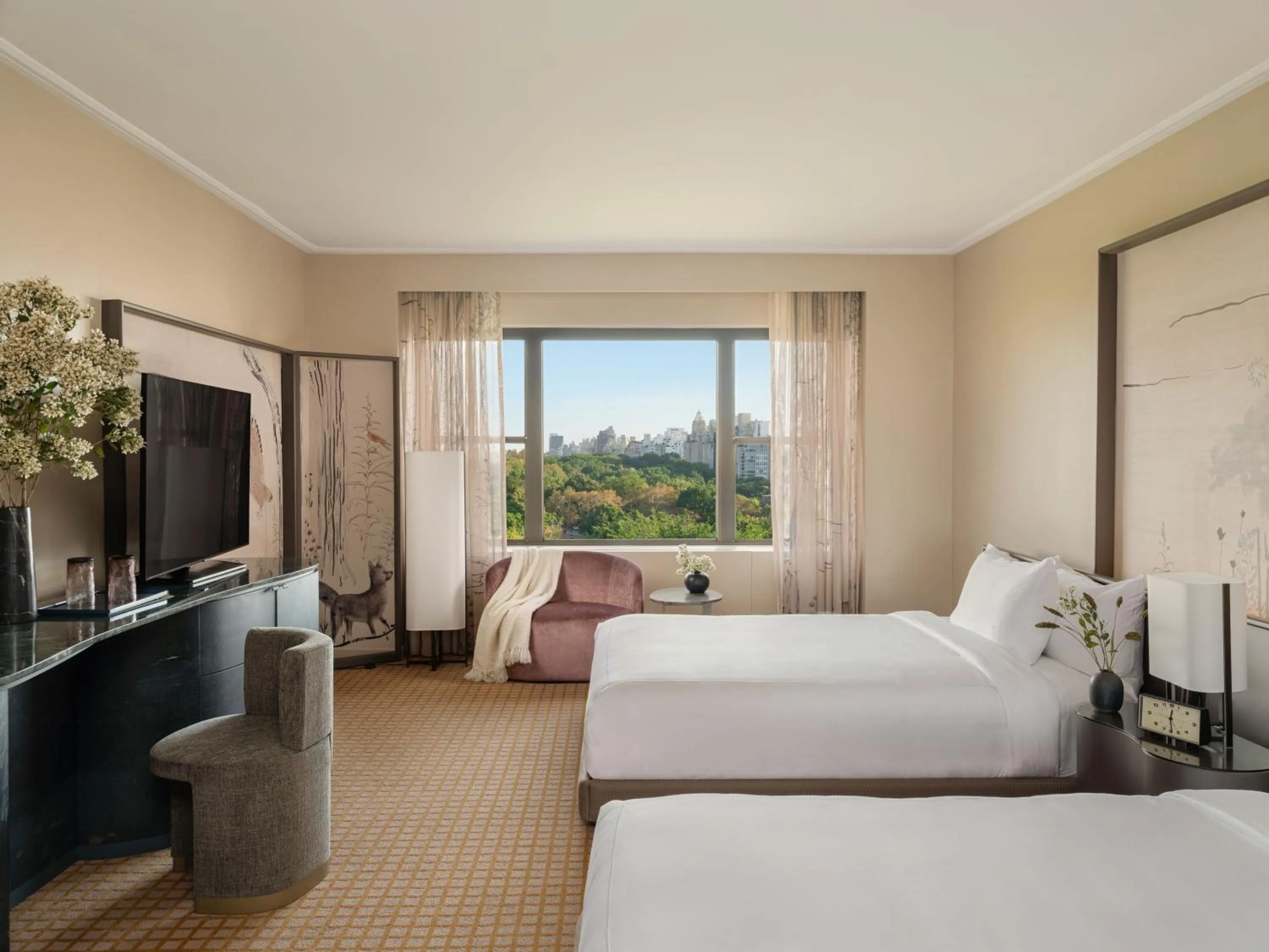 Landmark view, Bed in Park Lane New York