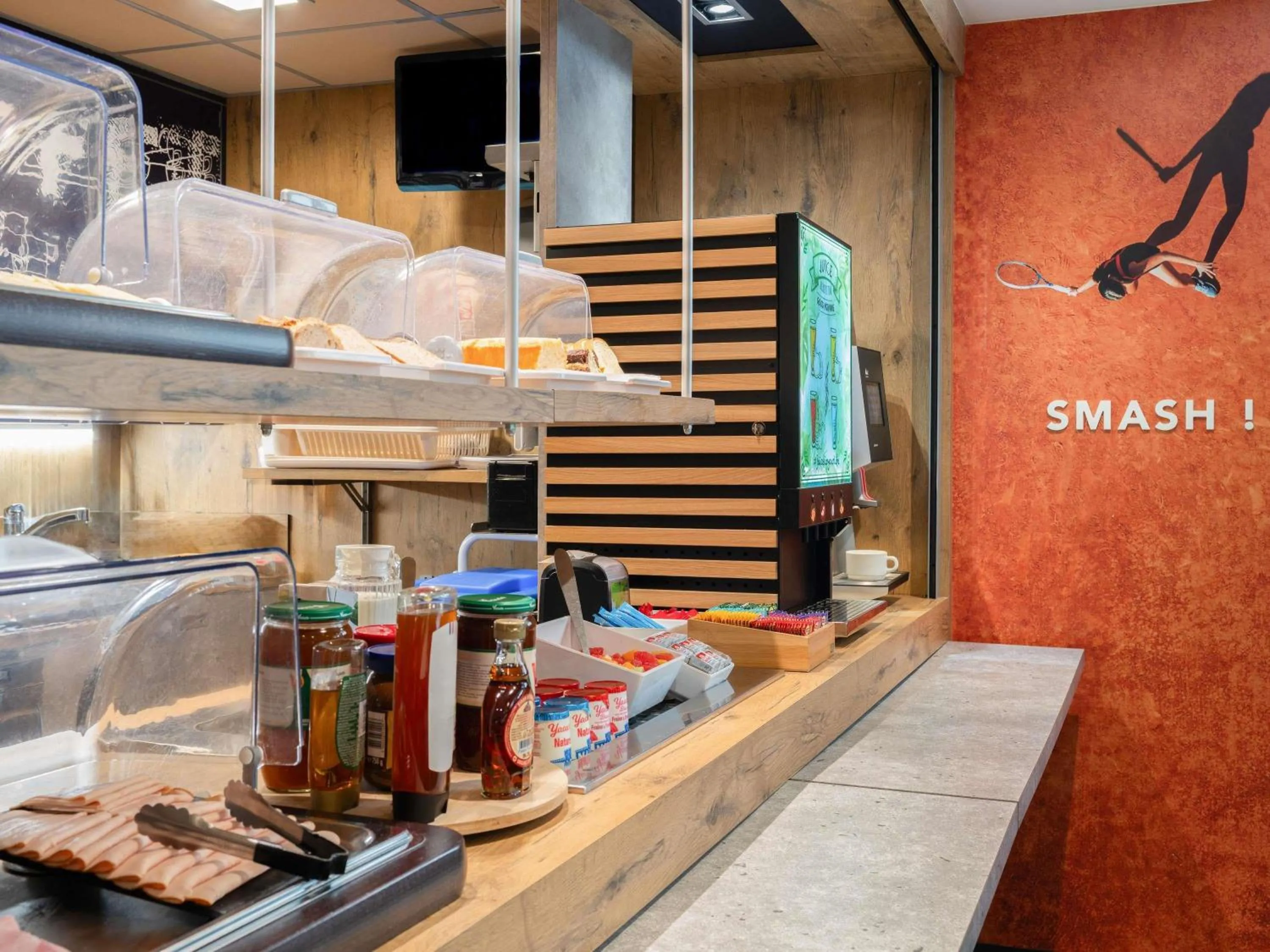 Breakfast in ibis budget Meudon Paris Ouest