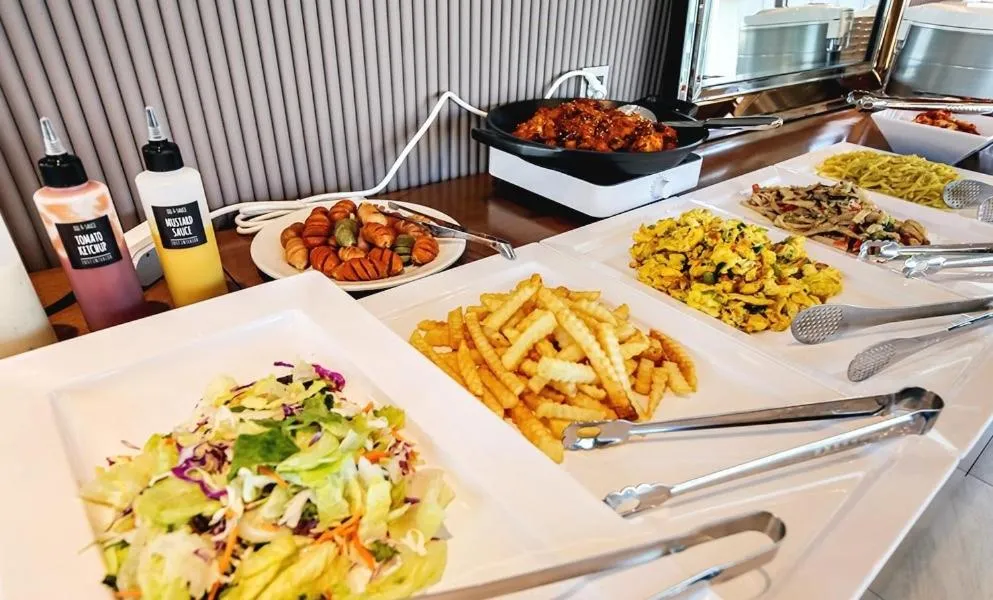 Restaurant/places to eat in Centro Hotel