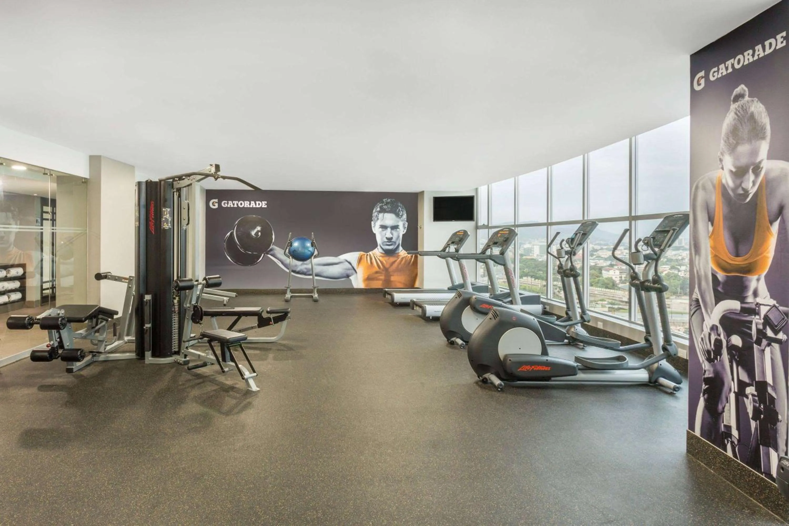 Fitness centre/facilities in Wyndham Guayaquil, Puerto Santa Ana