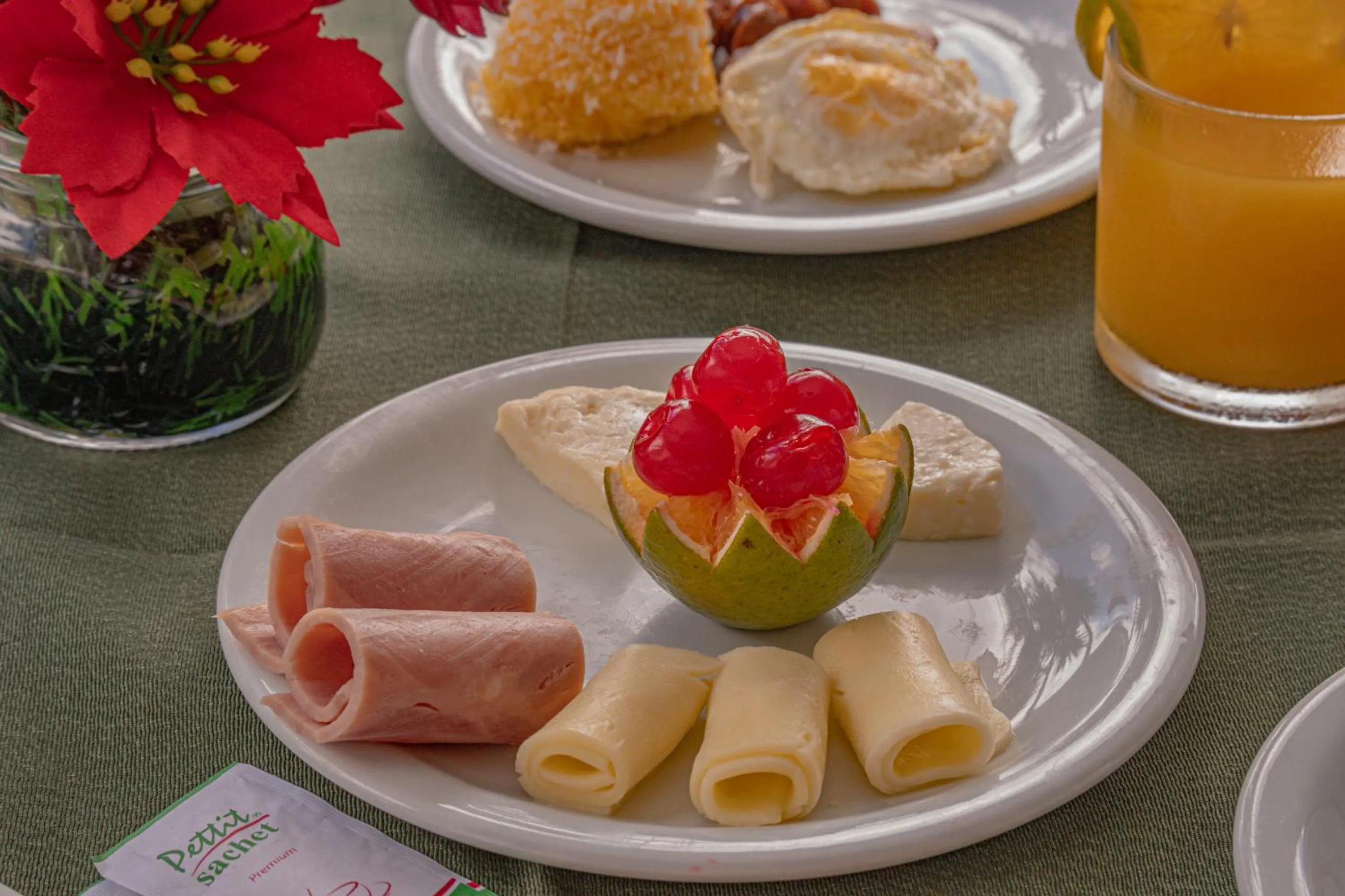 Breakfast in Hotel Porto Napolis