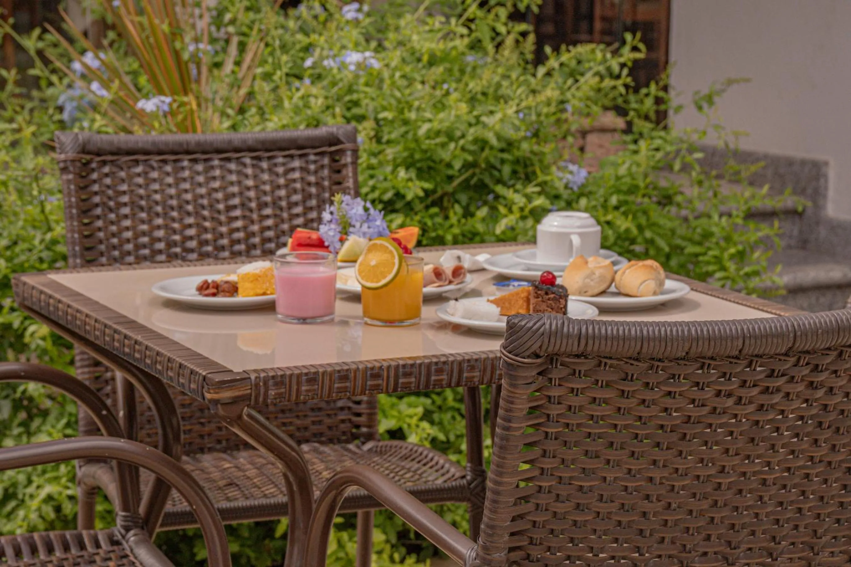 Breakfast in Hotel Porto Napolis