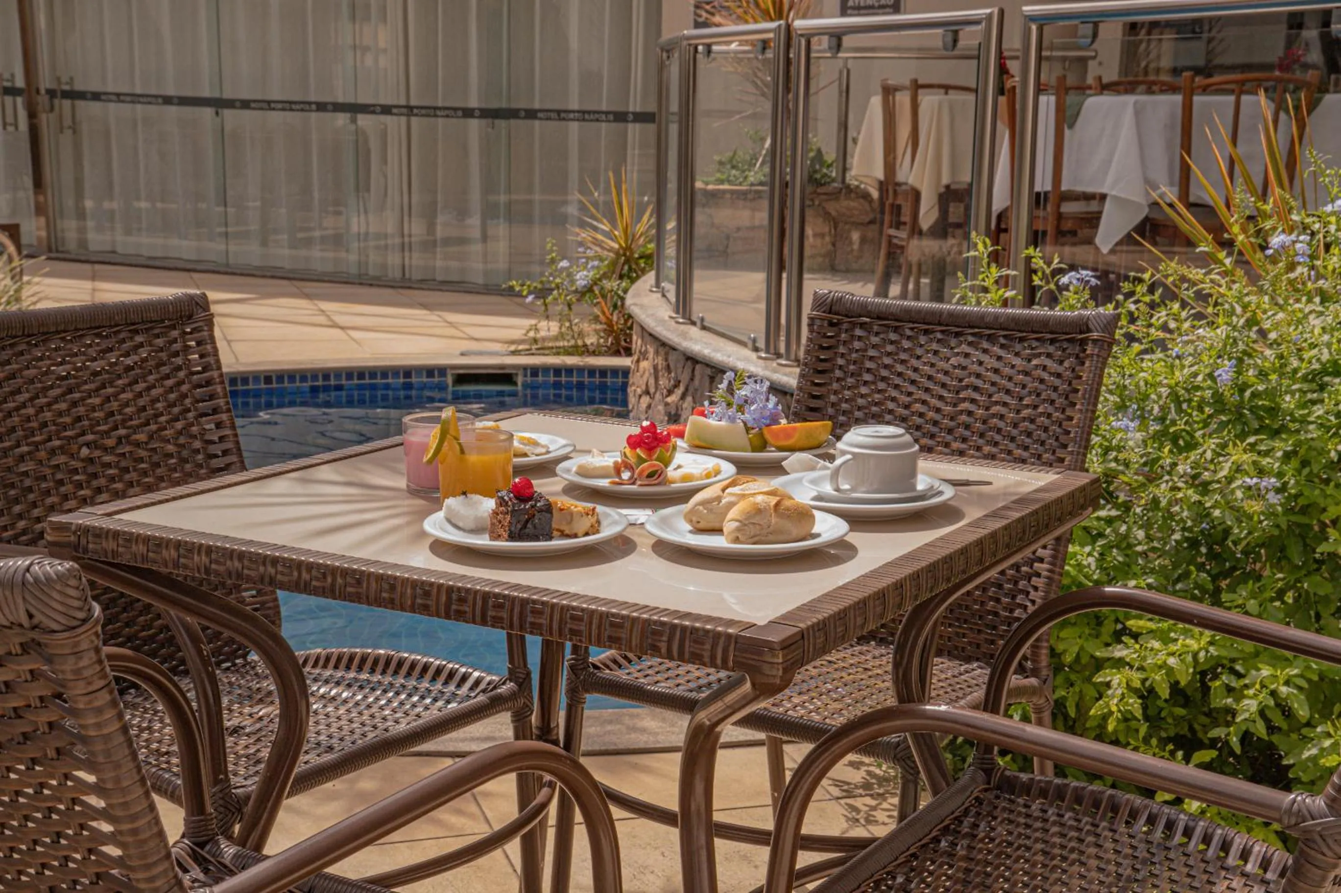 Breakfast in Hotel Porto Napolis