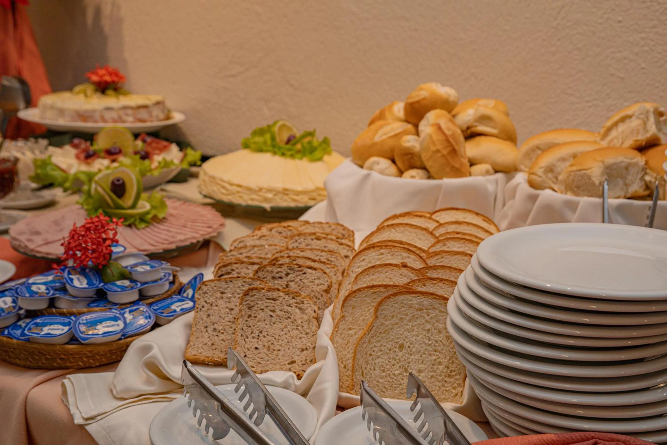 Breakfast in Hotel Porto Napolis