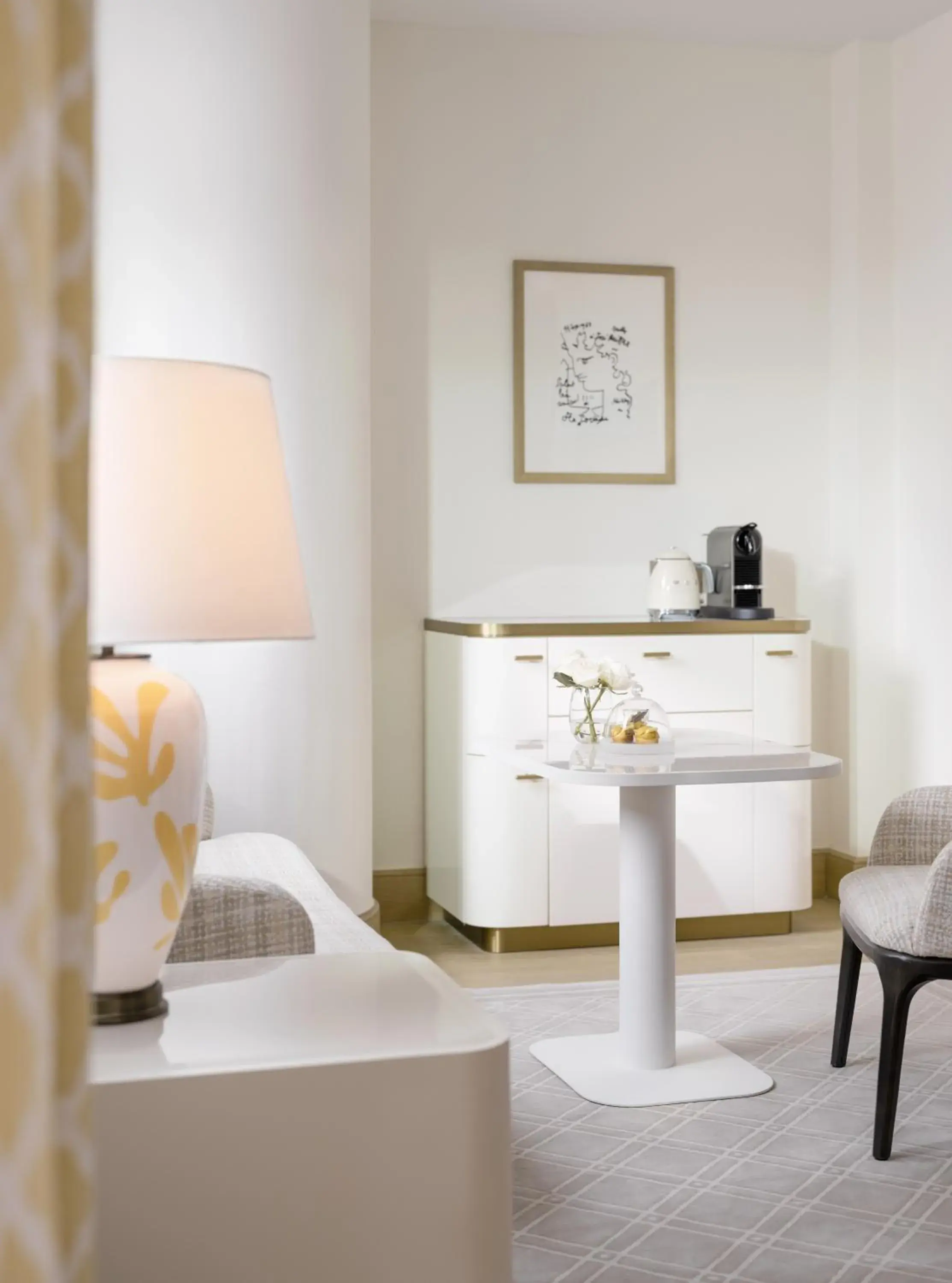 Coffee/tea facilities, Bed in Lanson Place Causeway Bay, Hong Kong Coffee/tea facilities, Bed in Lanson Place Causeway Bay, Hong Kong