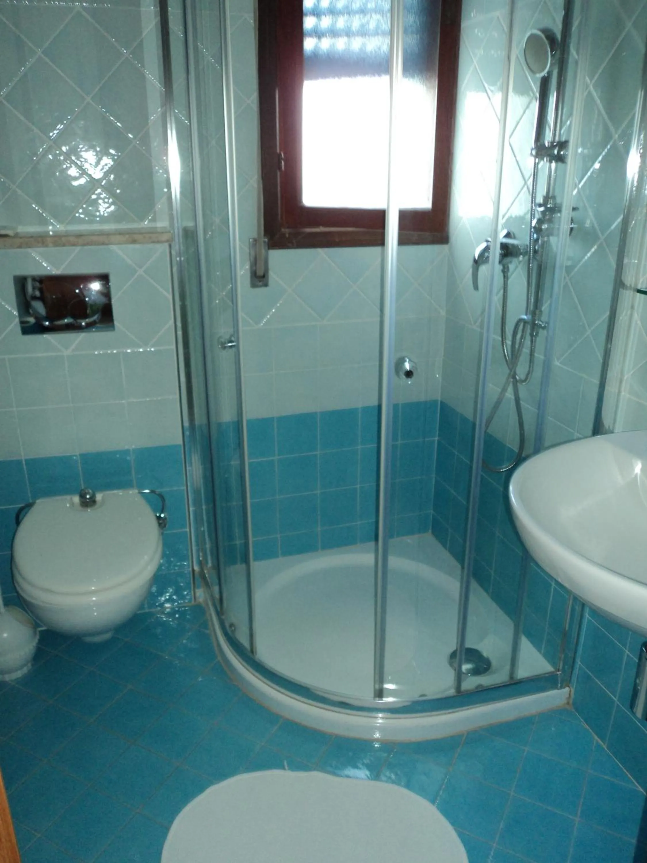Bathroom in Hotel President