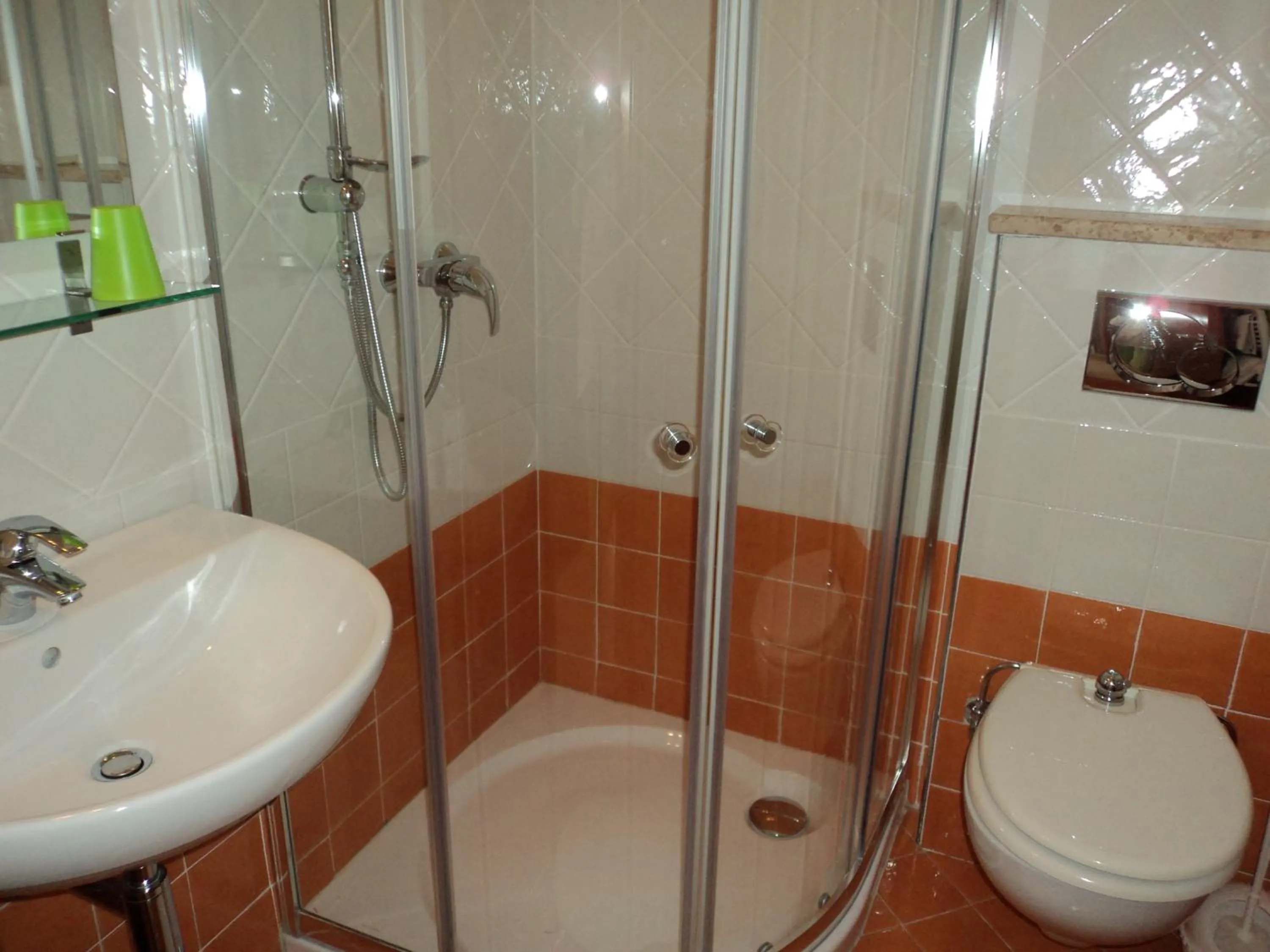 Bathroom in Hotel President