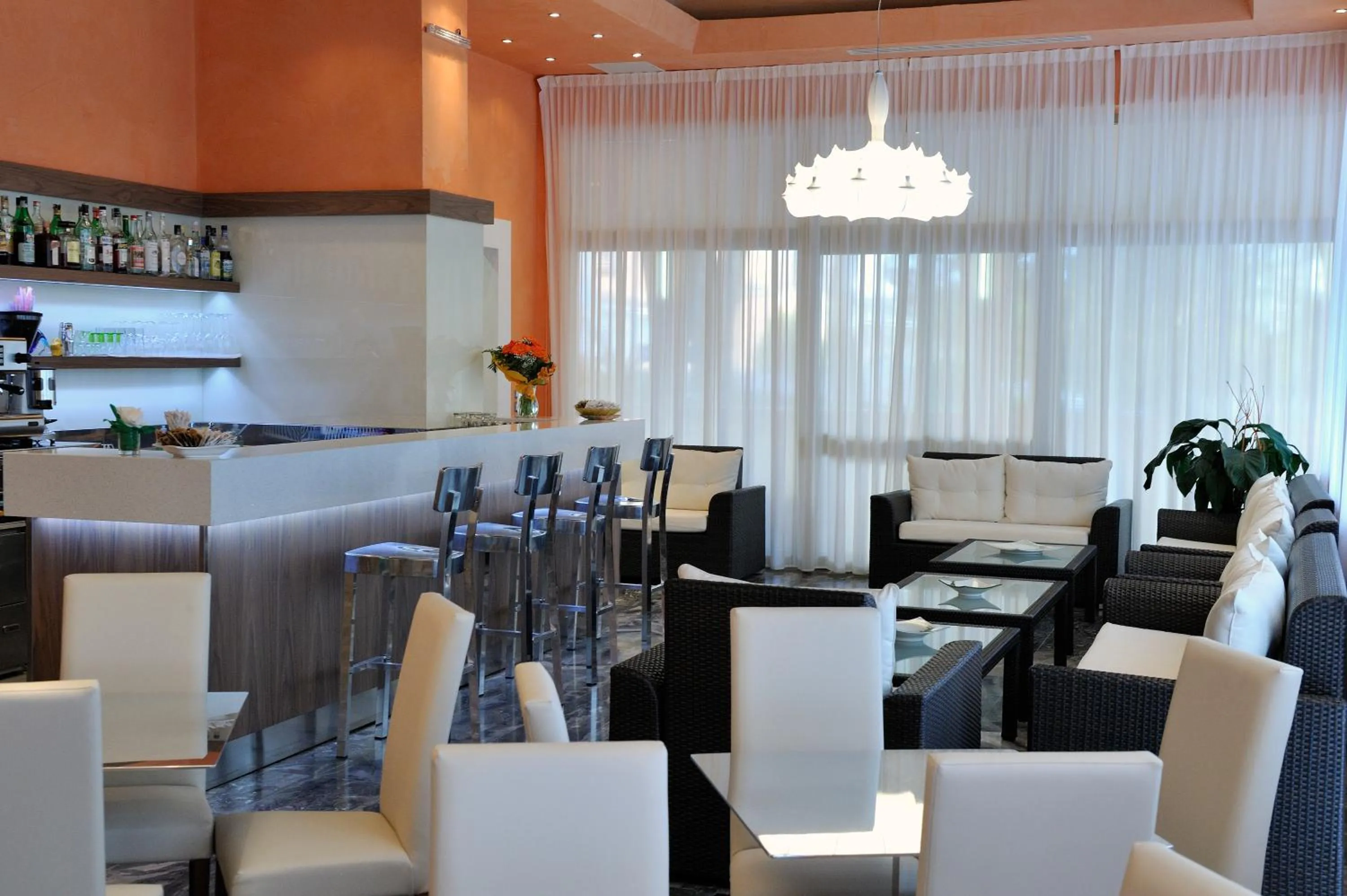 Lounge or bar in Hotel President