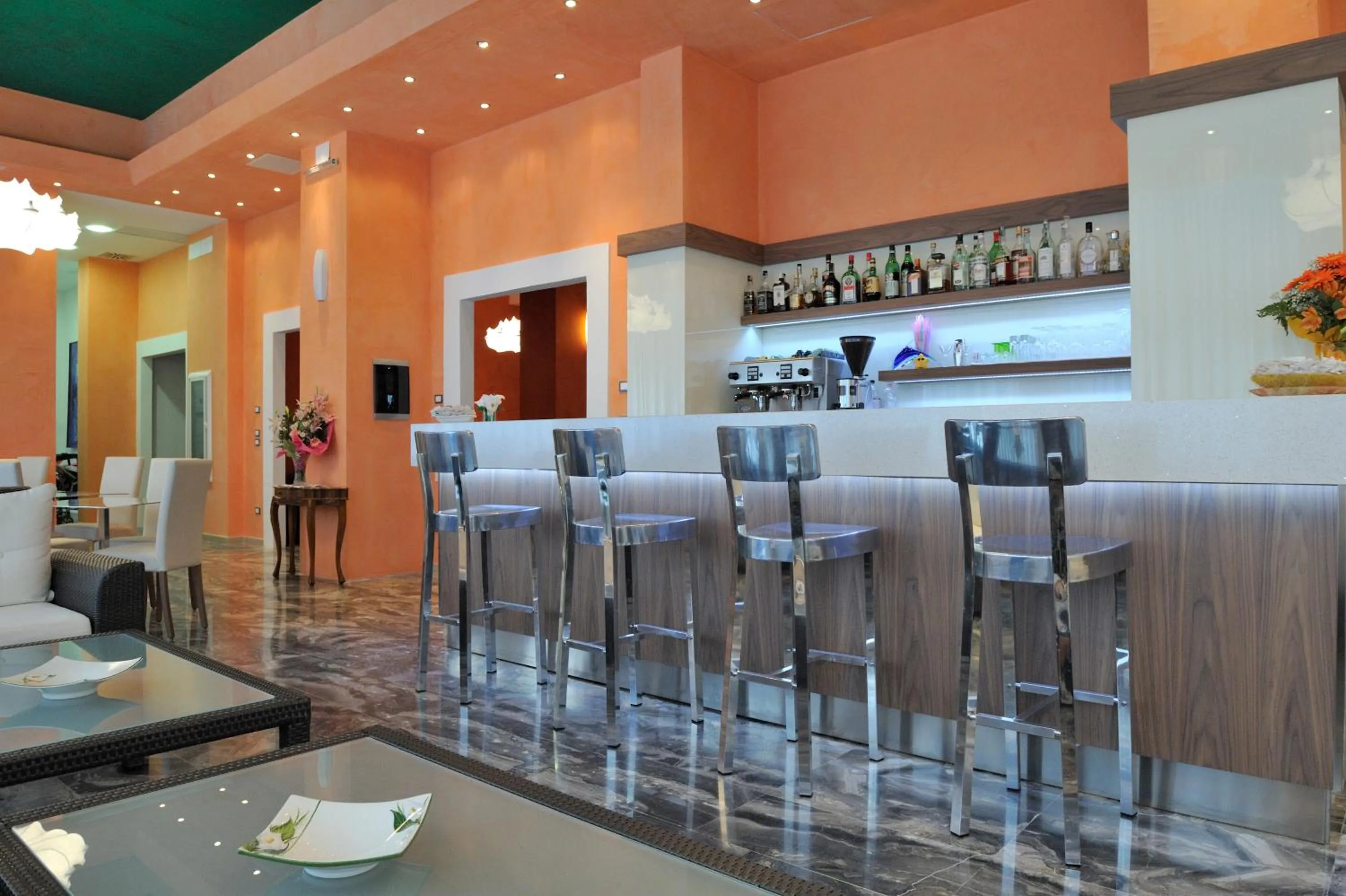 Lounge or bar in Hotel President
