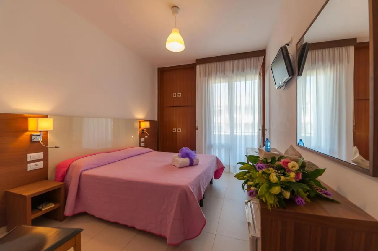 Day, Bed in Hotel President