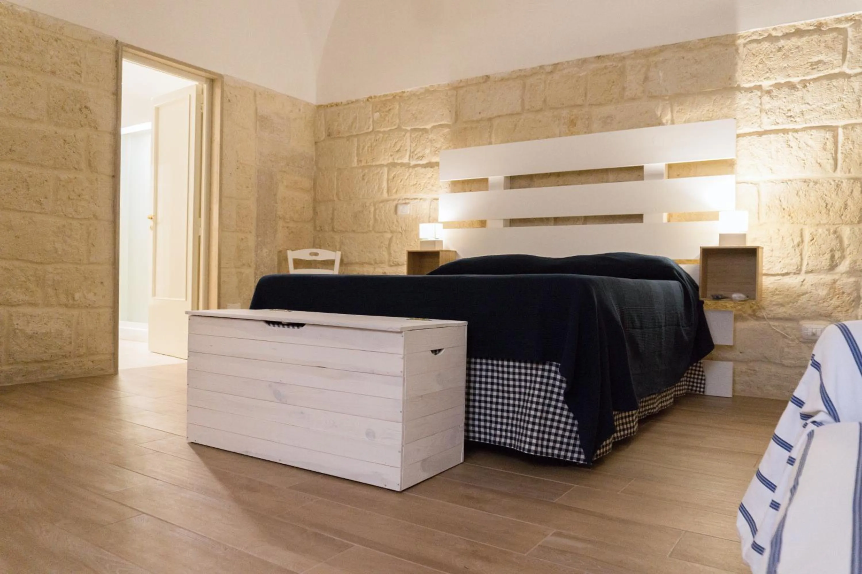 Photo of the whole room, Bed in Donato Rooms