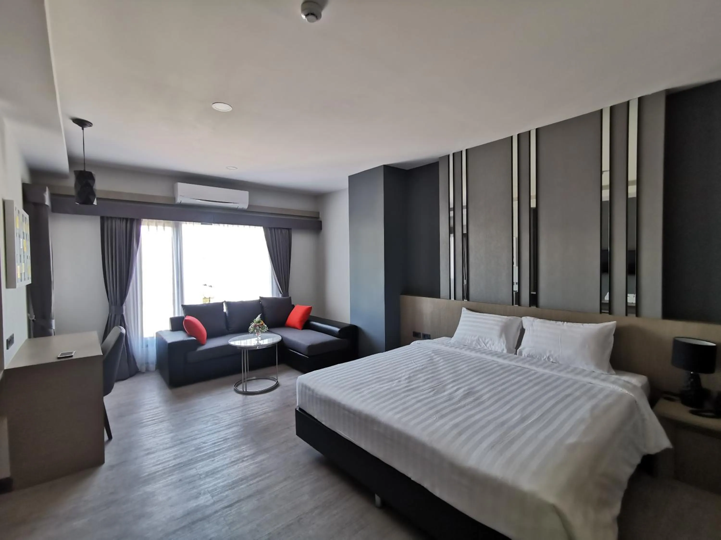 Bed in Arista Hotel Ubon