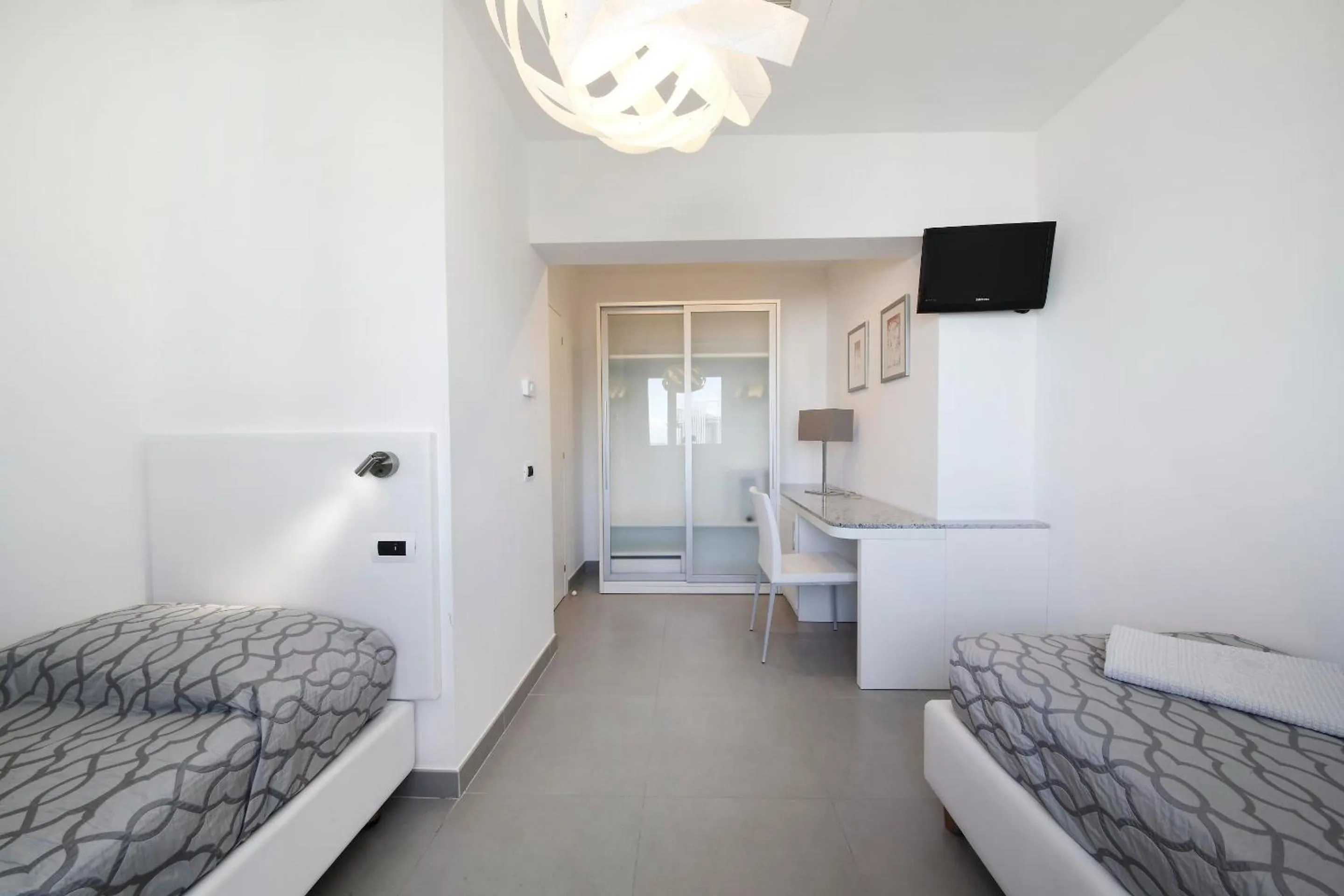 Bedroom, Bed in Grande Albergo Marin