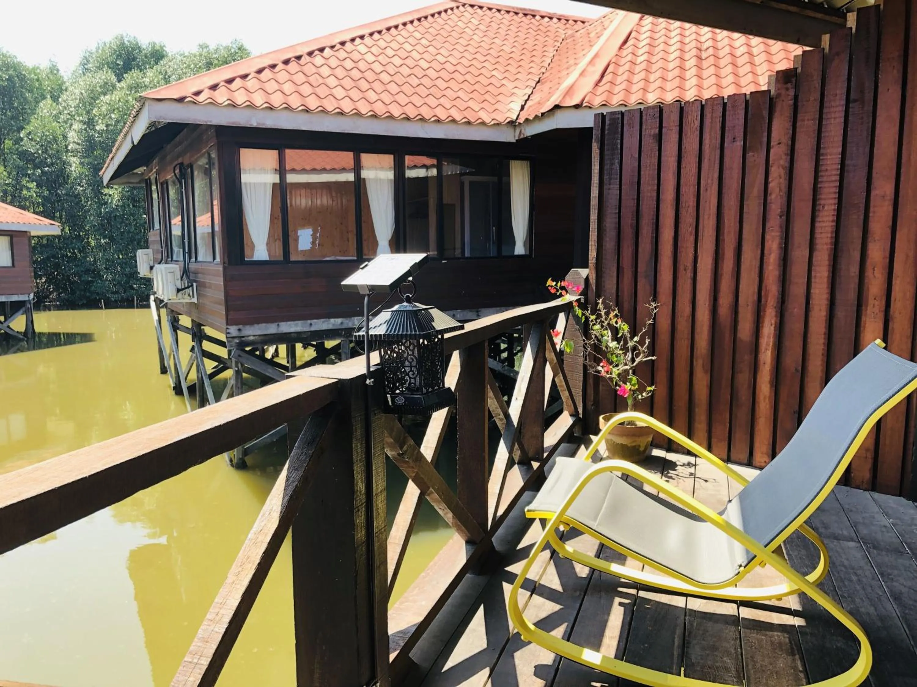 Balcony/Terrace in Gayang Friendly Water House Homestay