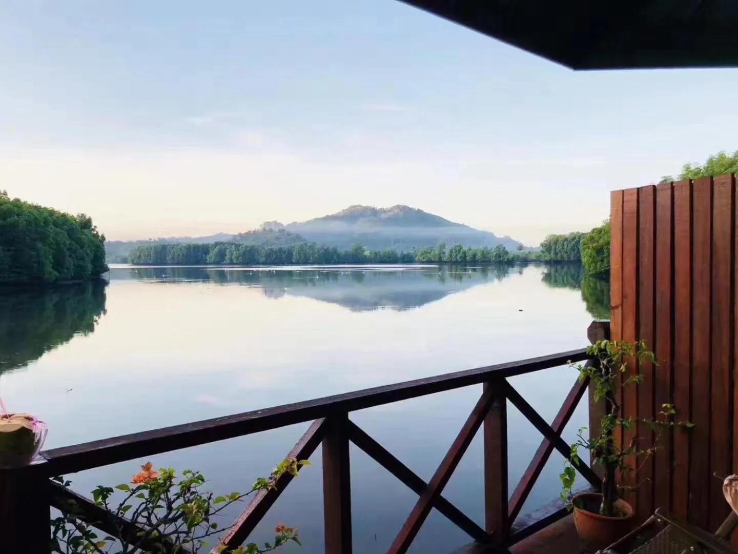 Balcony/Terrace in Gayang Friendly Water House Homestay