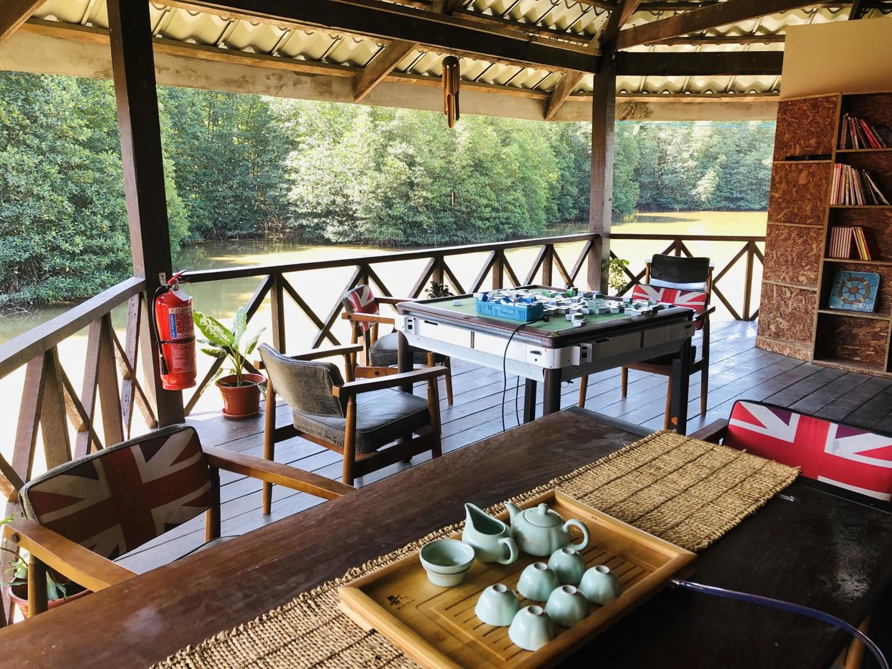 Lounge or bar in Gayang Friendly Water House Homestay