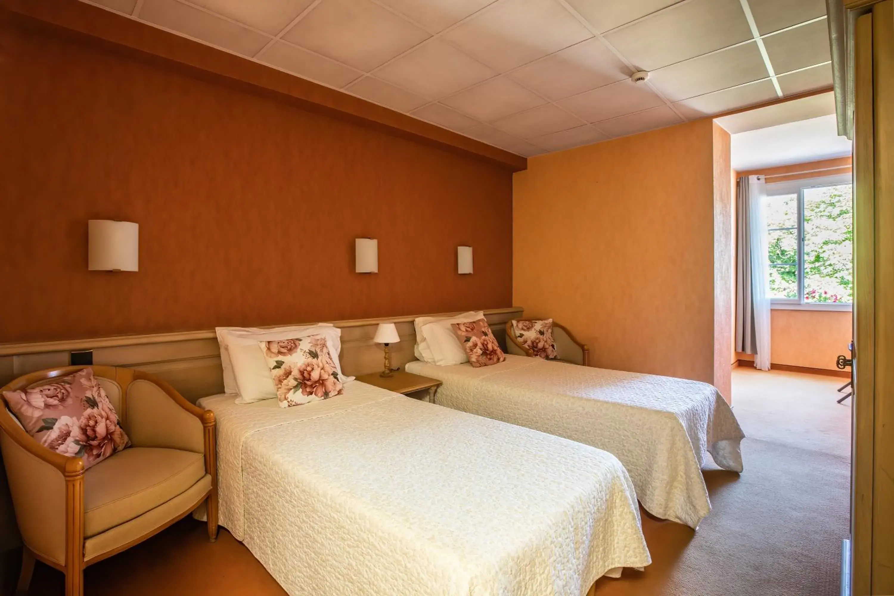 Twin Room in L'Oustal Del Barry Twin Room in L'Oustal Del Barry