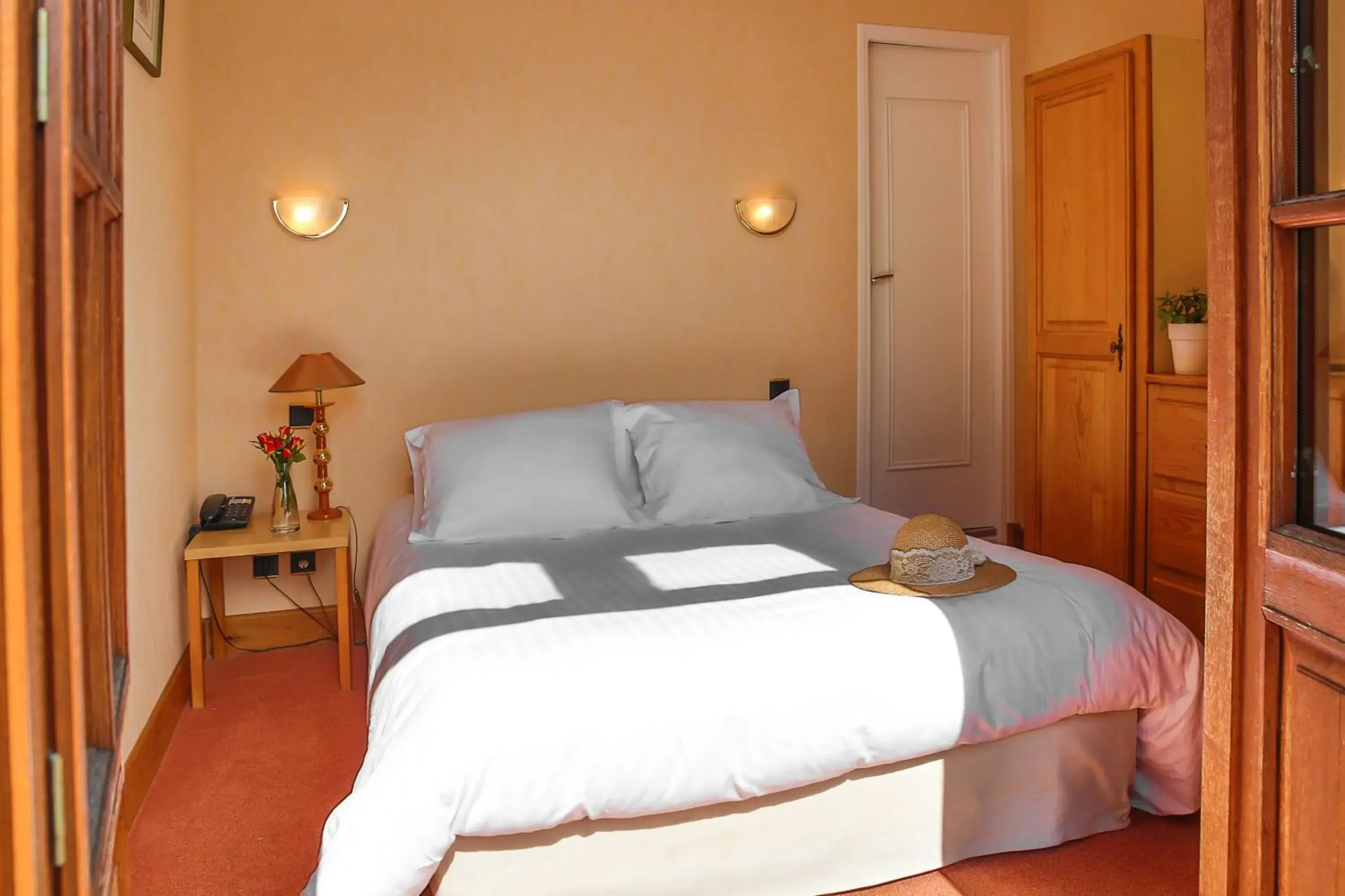 Double Room in L'Oustal Del Barry Double Room in L'Oustal Del Barry