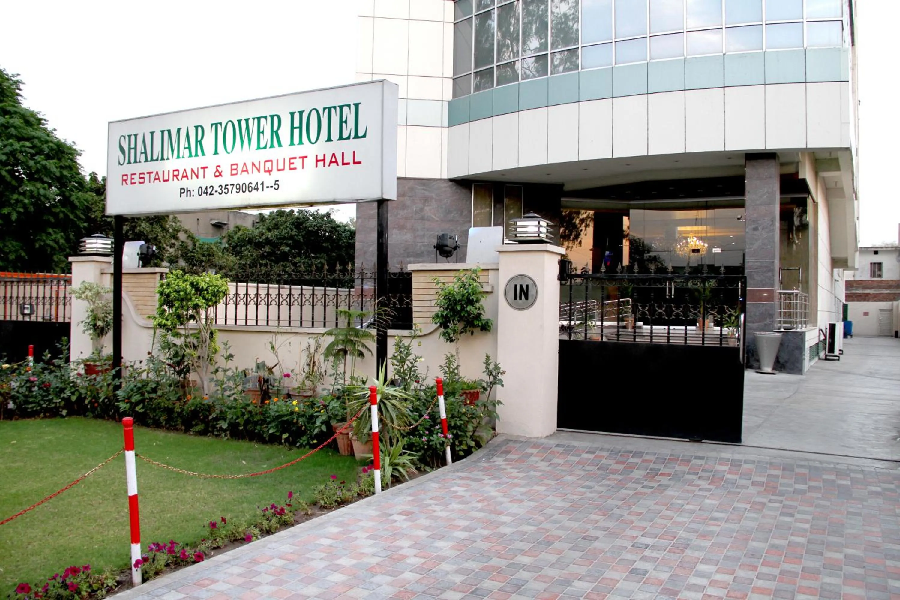 Property building in Shalimar Tower Hotel Lahore