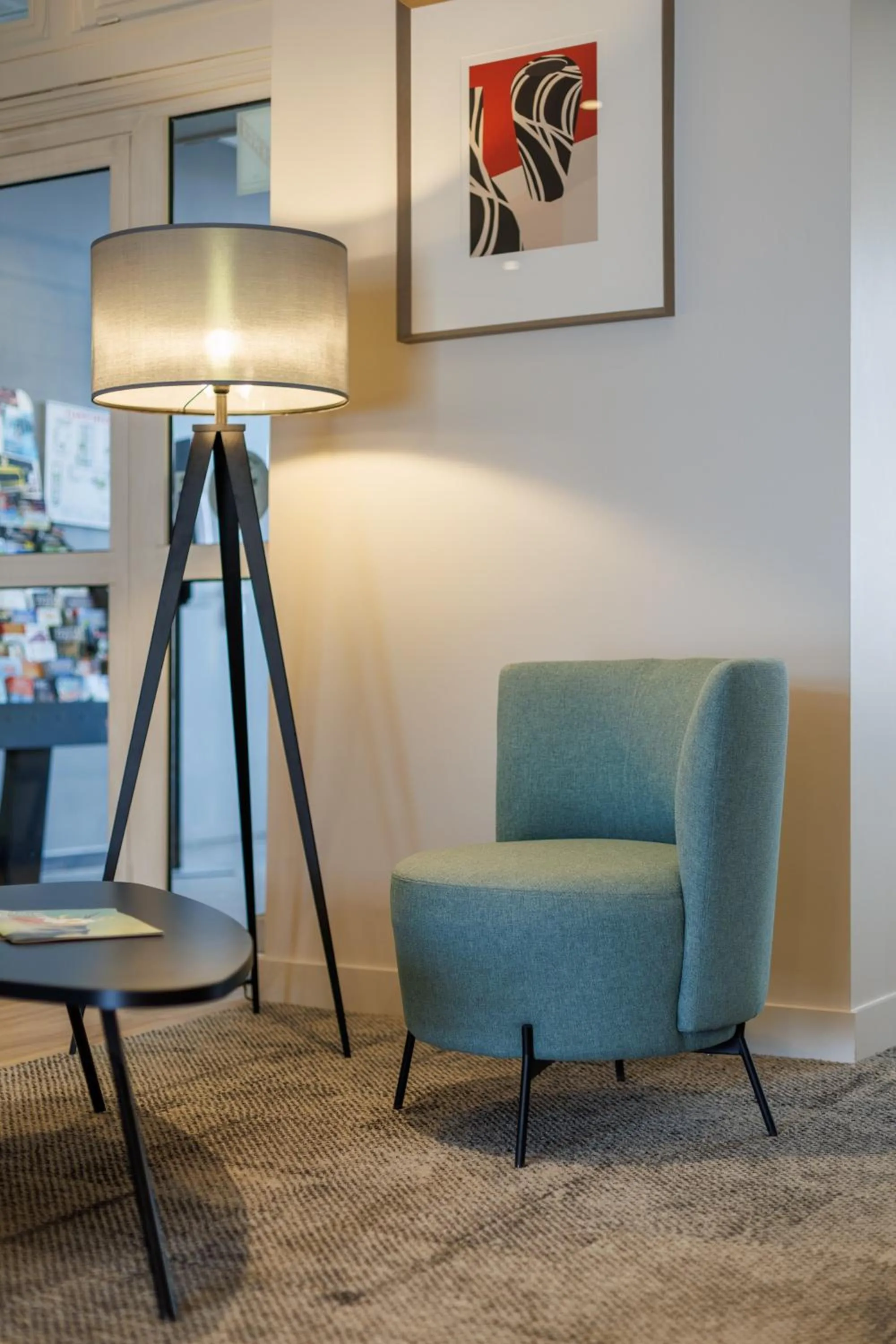 Living room in The Originals Boutique, Hôtel Le Pariou, Issoire
