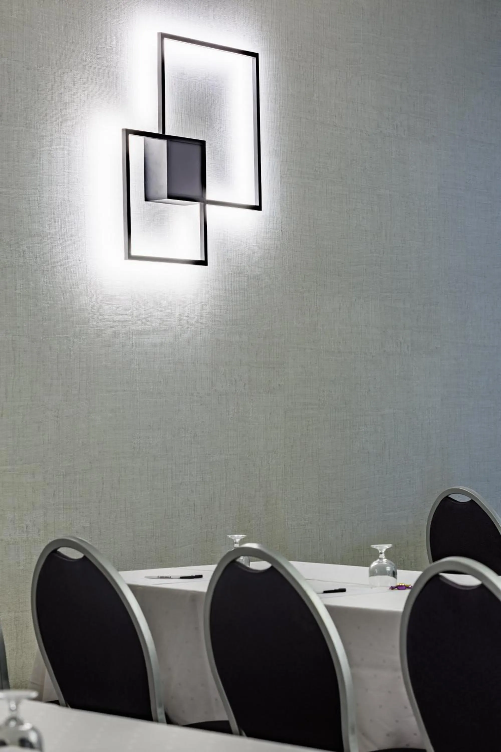 Meeting/conference room in The Originals Boutique, Hôtel Le Pariou, Issoire