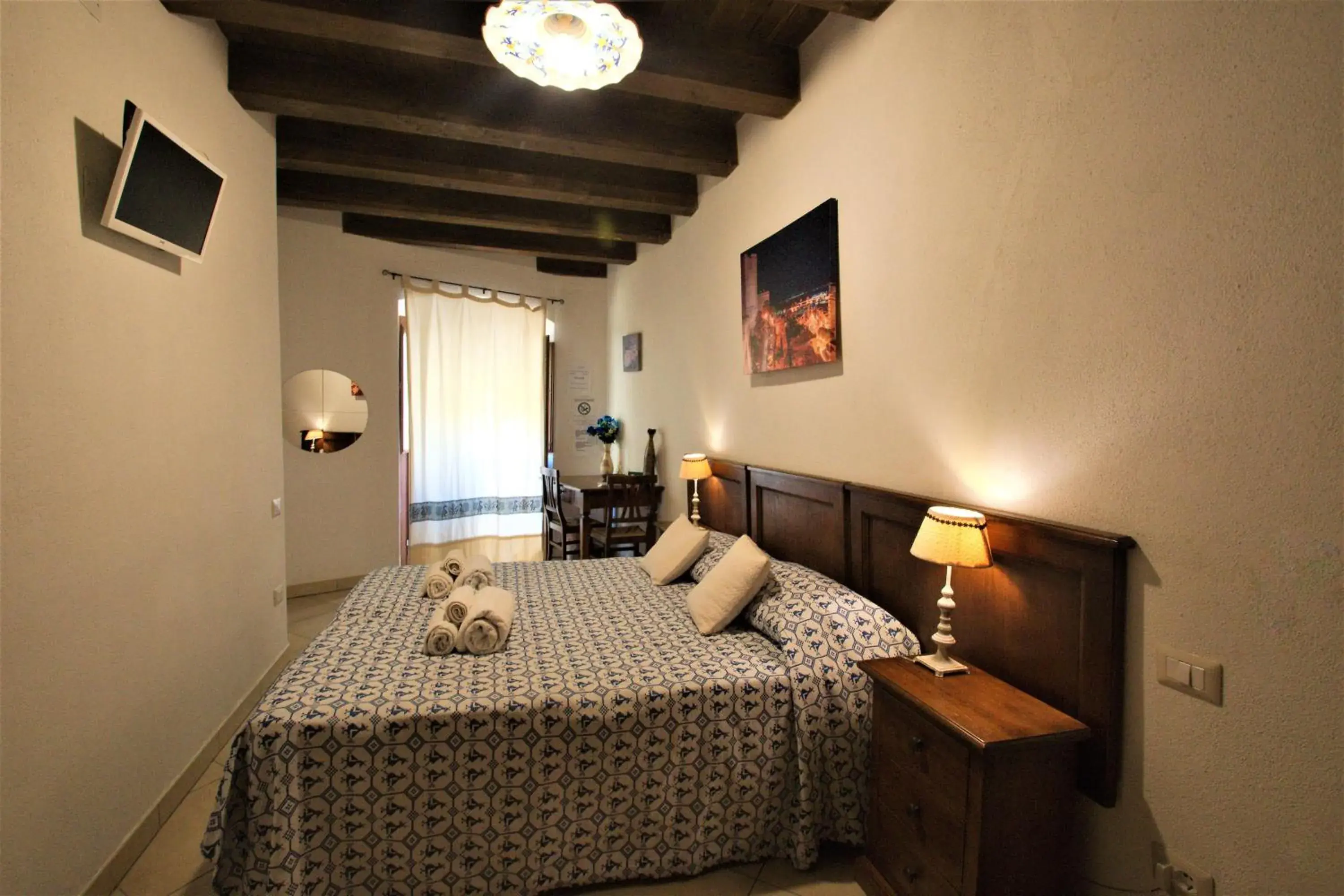 Large Double or Twin Room in L'Antica Torre Caralis Holiday Large Double or Twin Room in L'Antica Torre Caralis Holiday