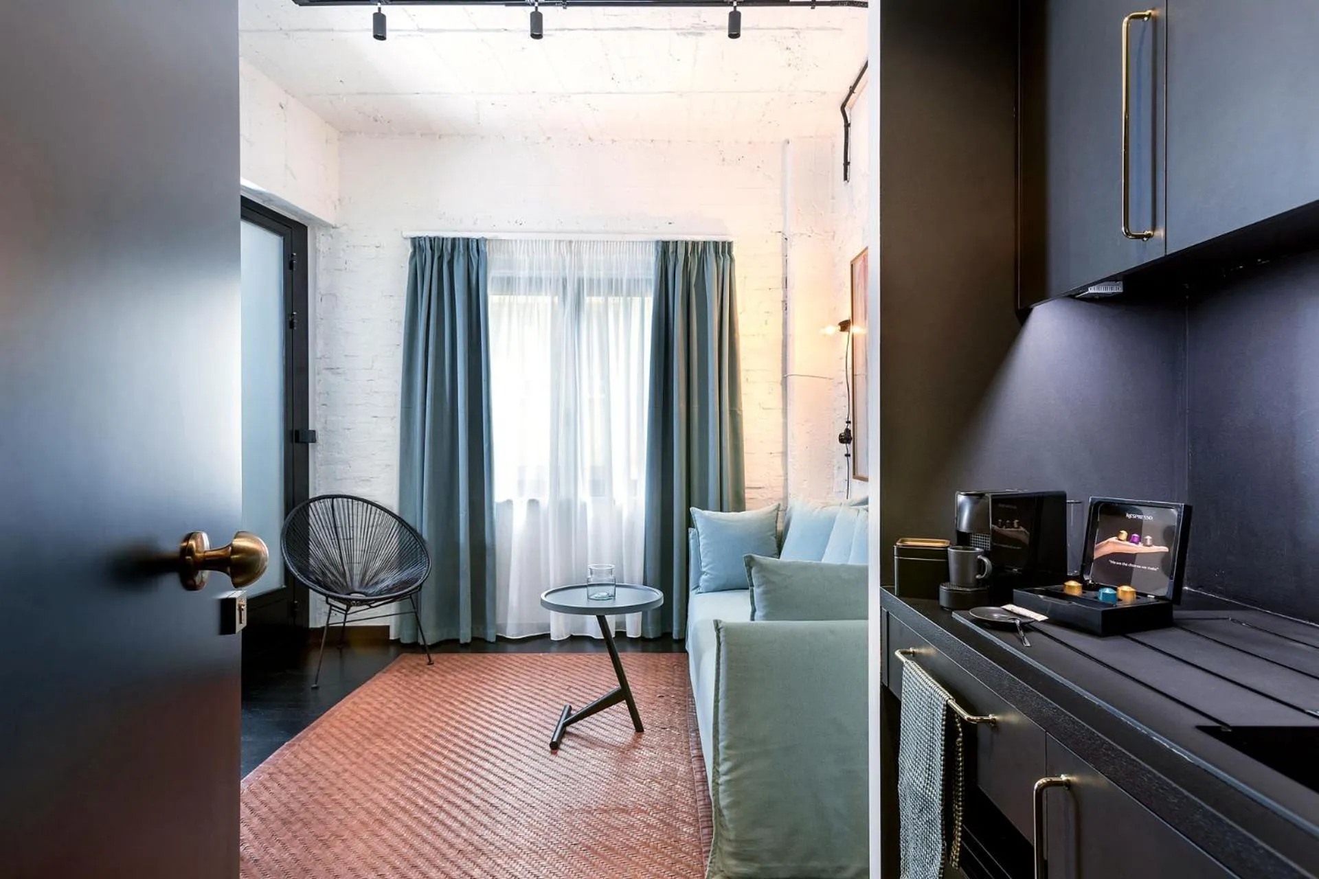 Coffee/tea facilities in Nin&Bau Sarri 2