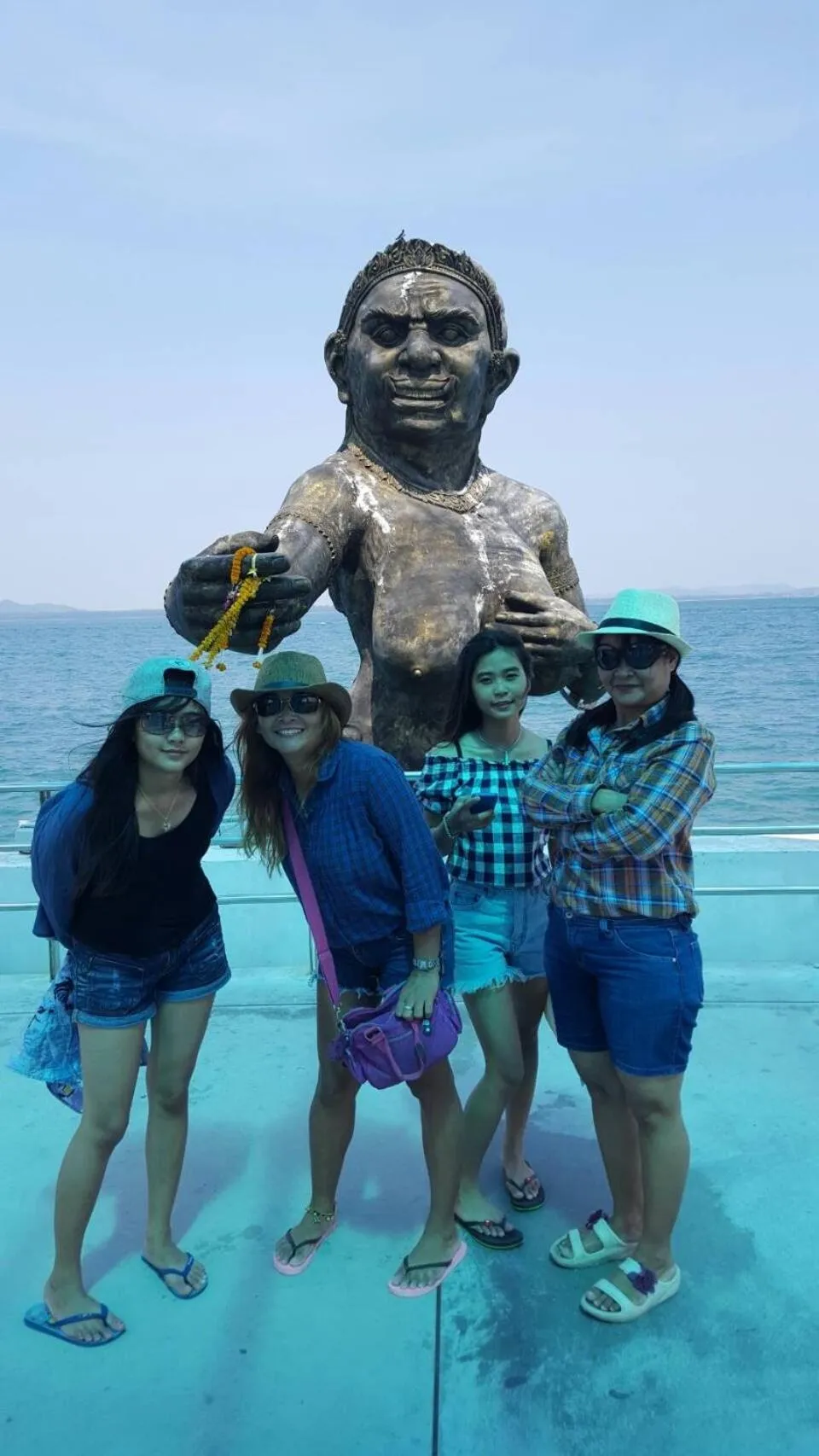 People in SMILE HOME GUESTHOUSE